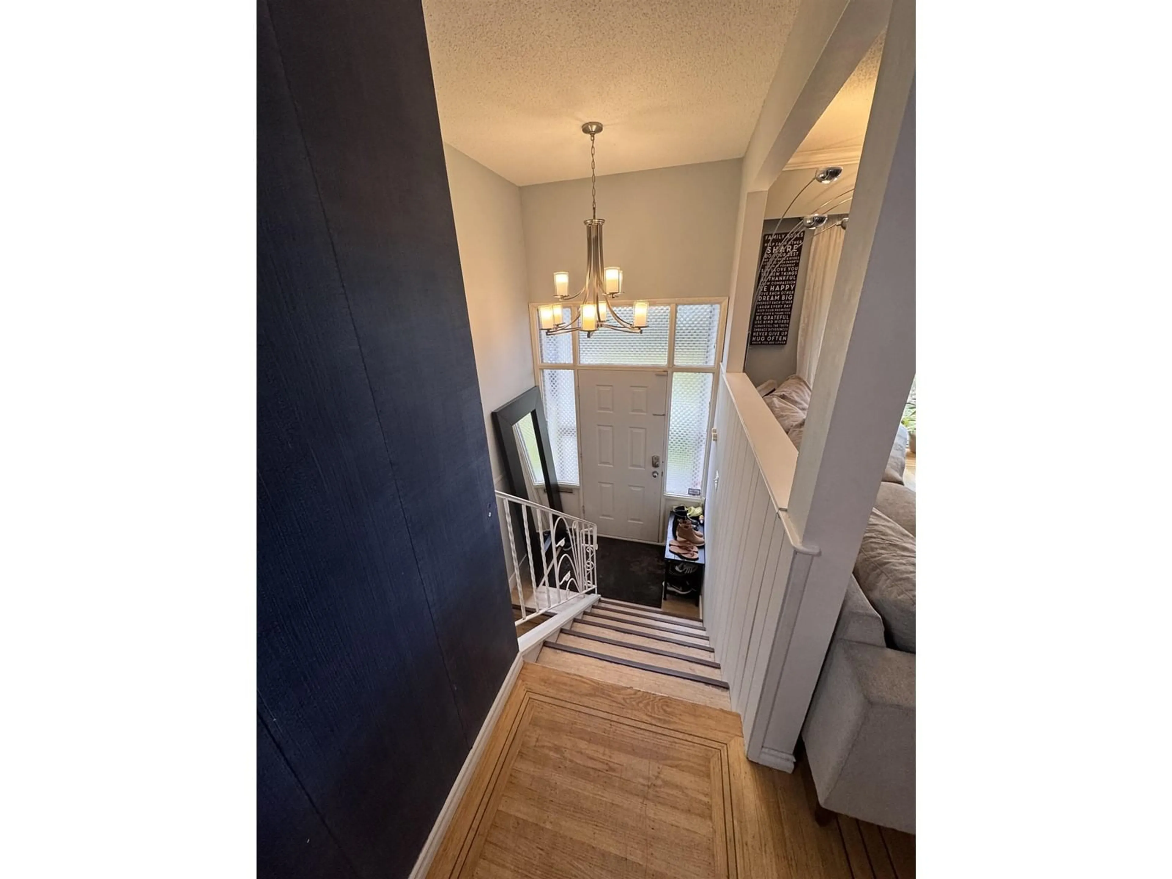 Indoor entryway for 7275 112 STREET, Delta British Columbia V4C4V6