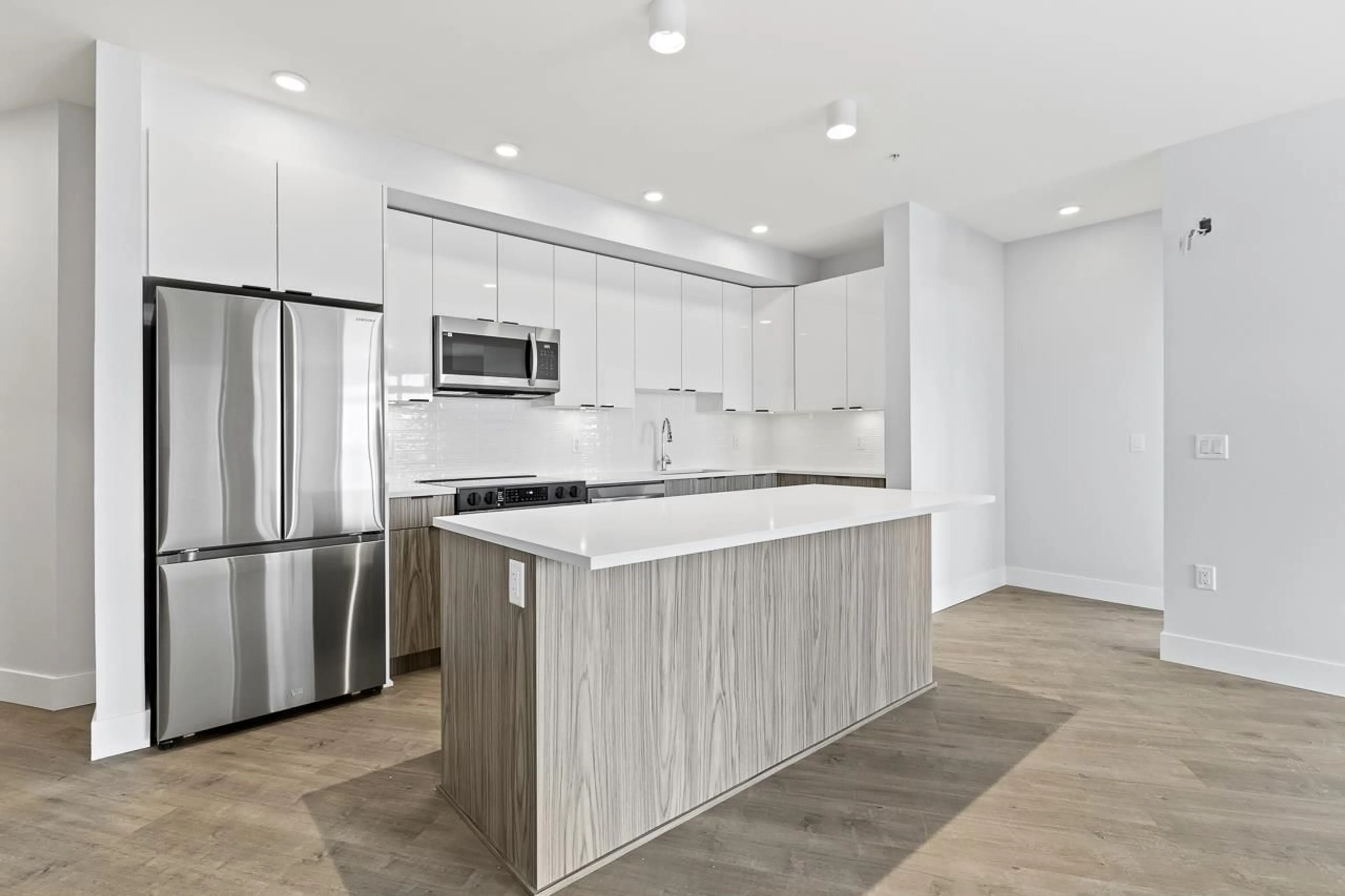 Open concept kitchen, unknown for 418 - 20061 FRASER, Langley British Columbia V3A0R4