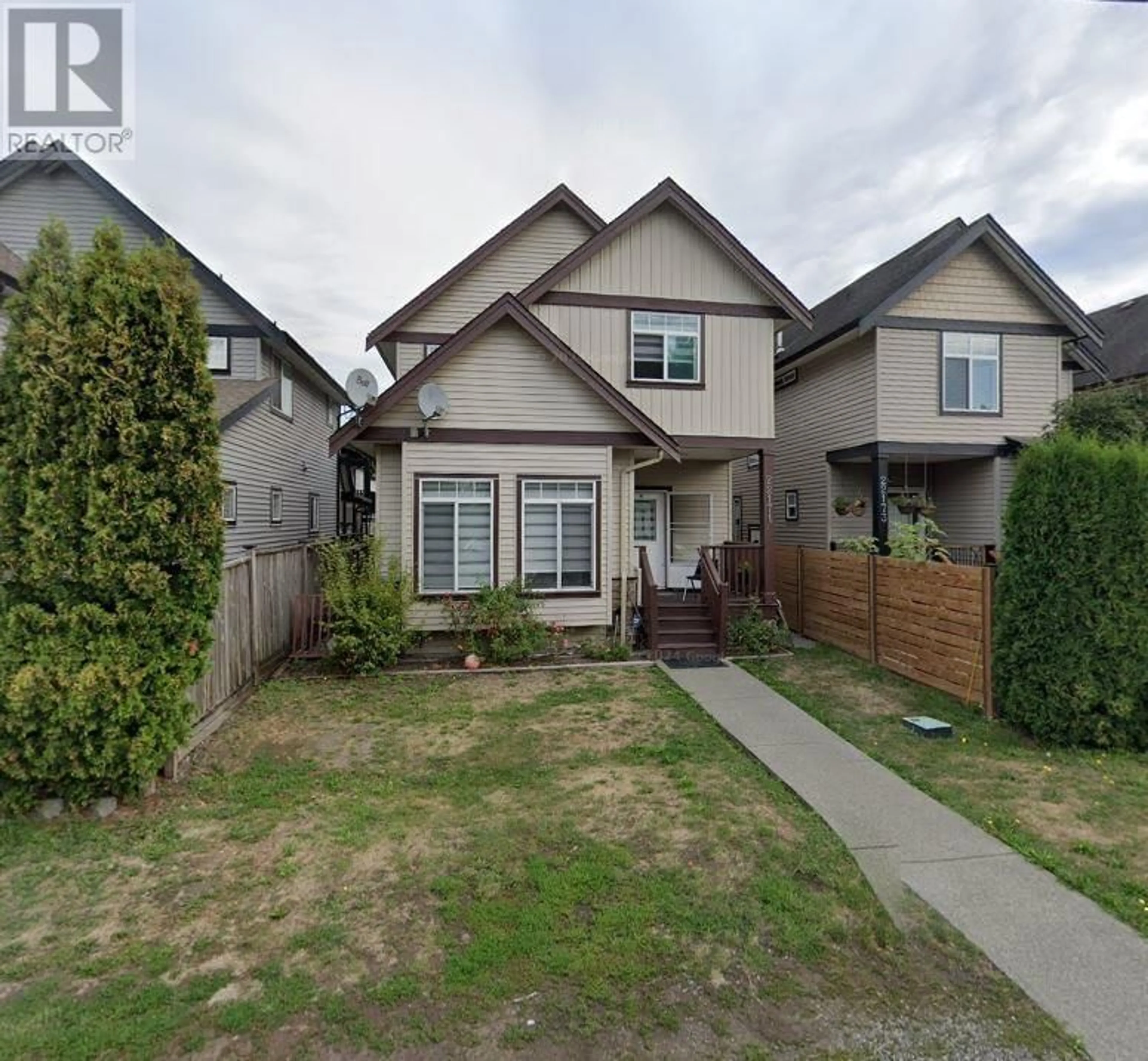 A pic from outside/outdoor area/front of a property/back of a property/a pic from drone, street for 22171 WESTMINSTER HIGHWAY, Richmond British Columbia V6V3C4