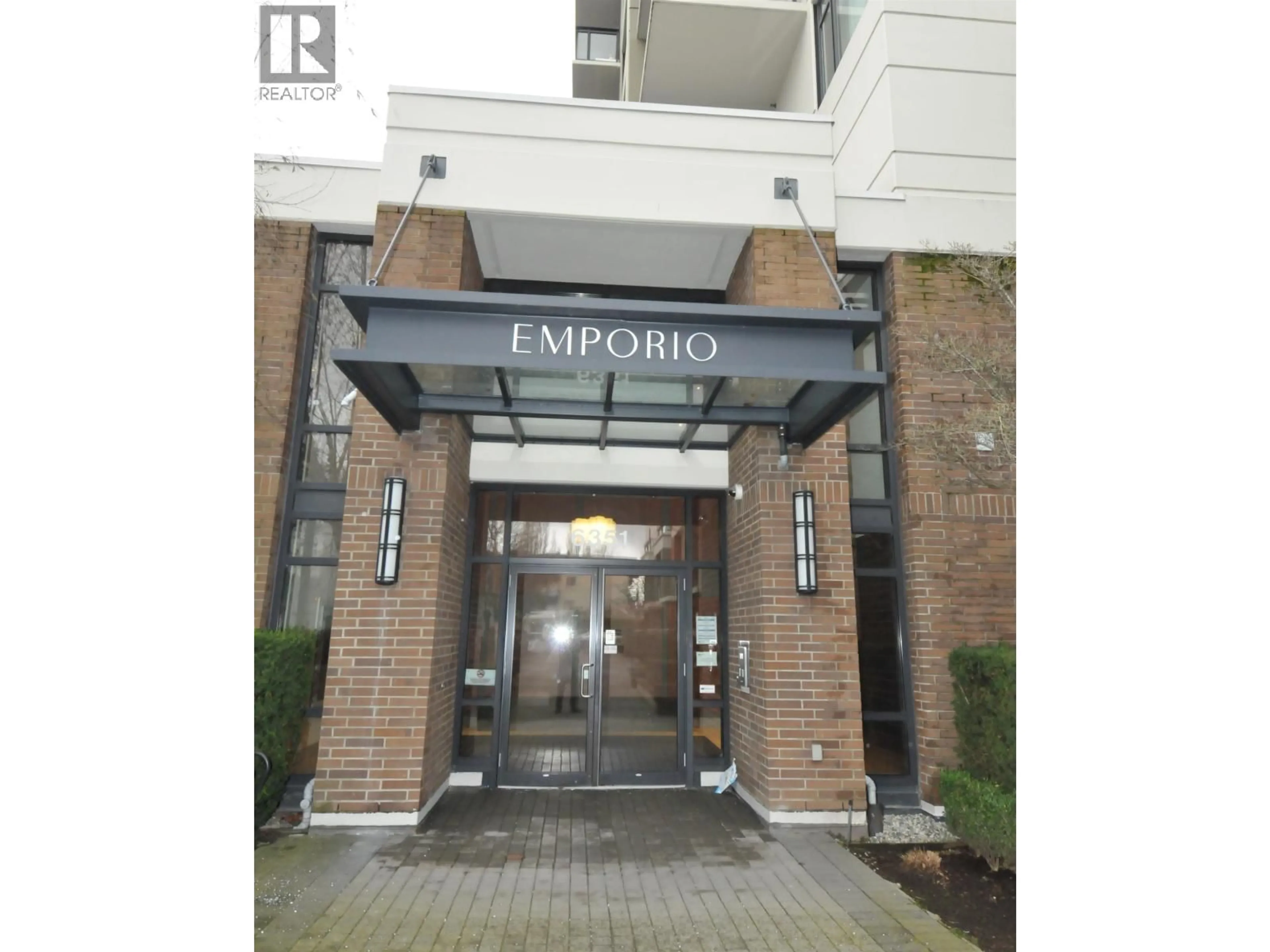 Indoor foyer for 606 - 6351 BUSWELL STREET, Richmond British Columbia V6Y0A4