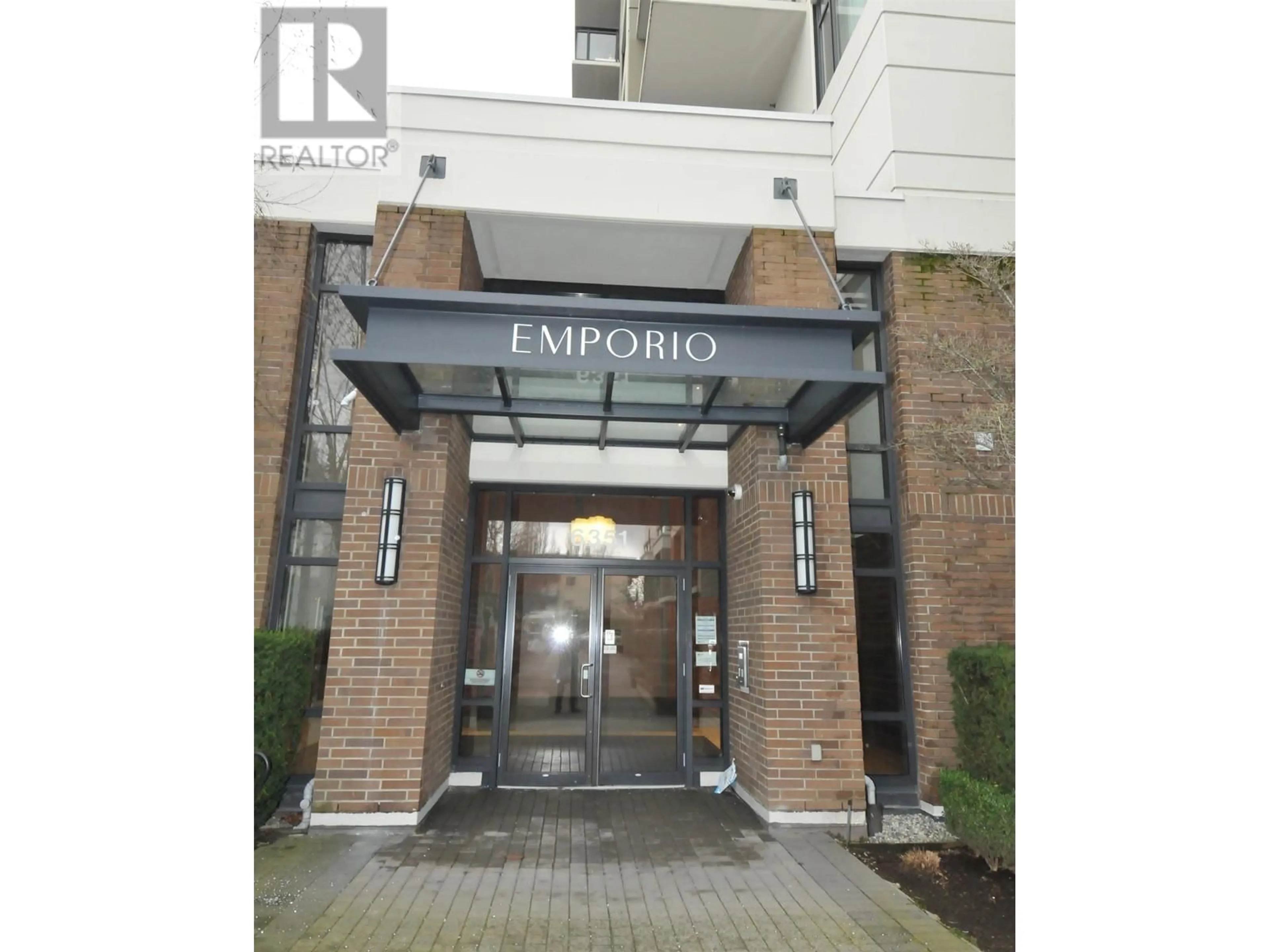 Indoor foyer for 606 6351 BUSWELL STREET, Richmond British Columbia V6Y0A4