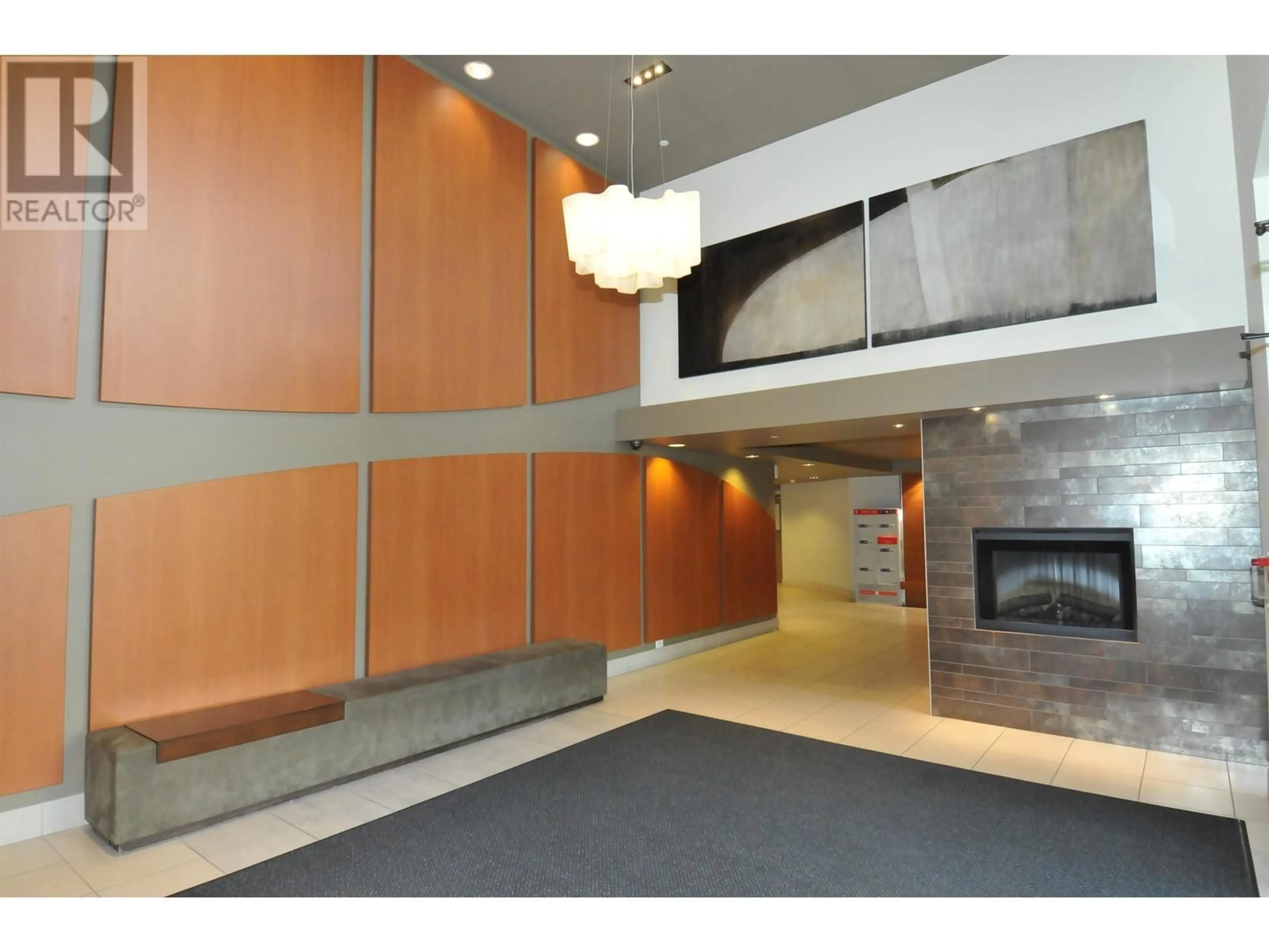 Indoor foyer for 606 6351 BUSWELL STREET, Richmond British Columbia V6Y0A4
