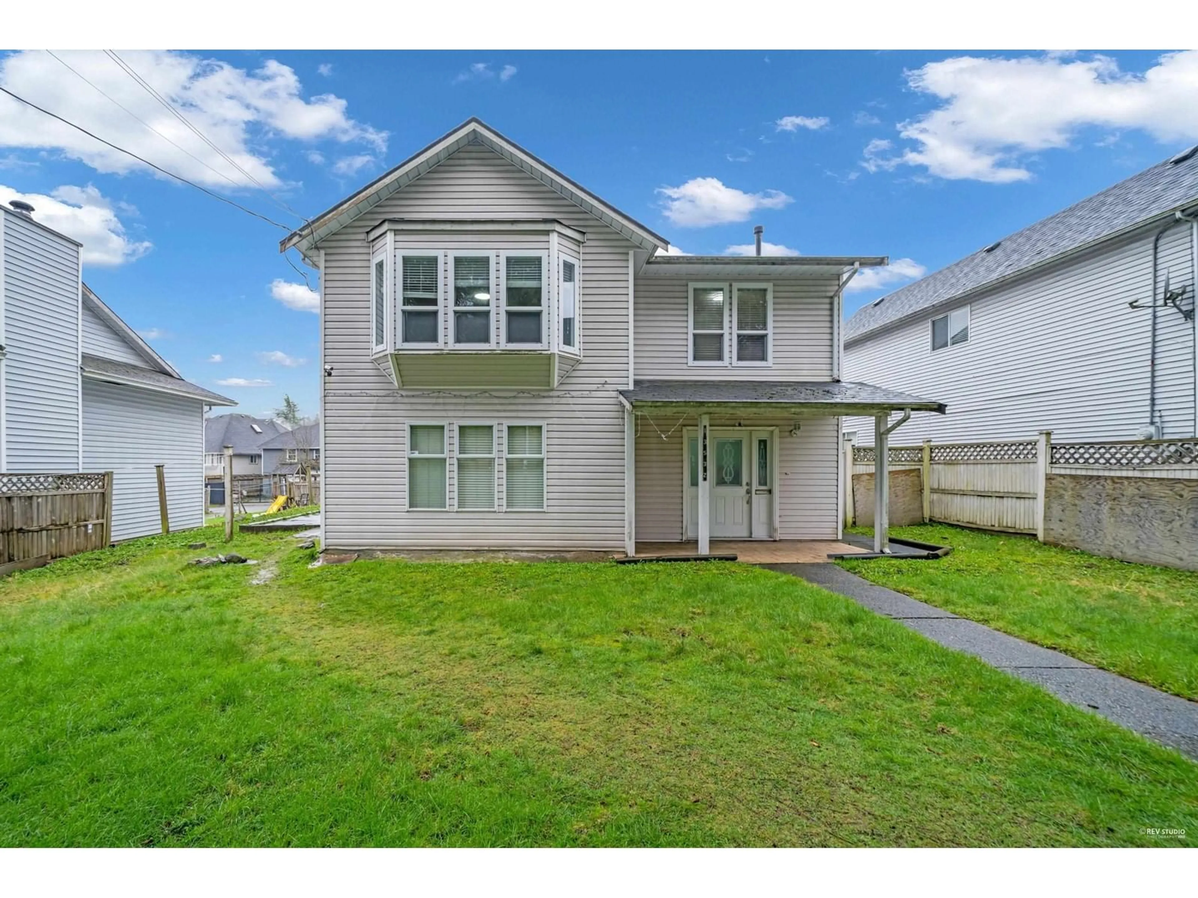 A pic from outside/outdoor area/front of a property/back of a property/a pic from drone, street for 13532 64, Surrey British Columbia V3W1Y3