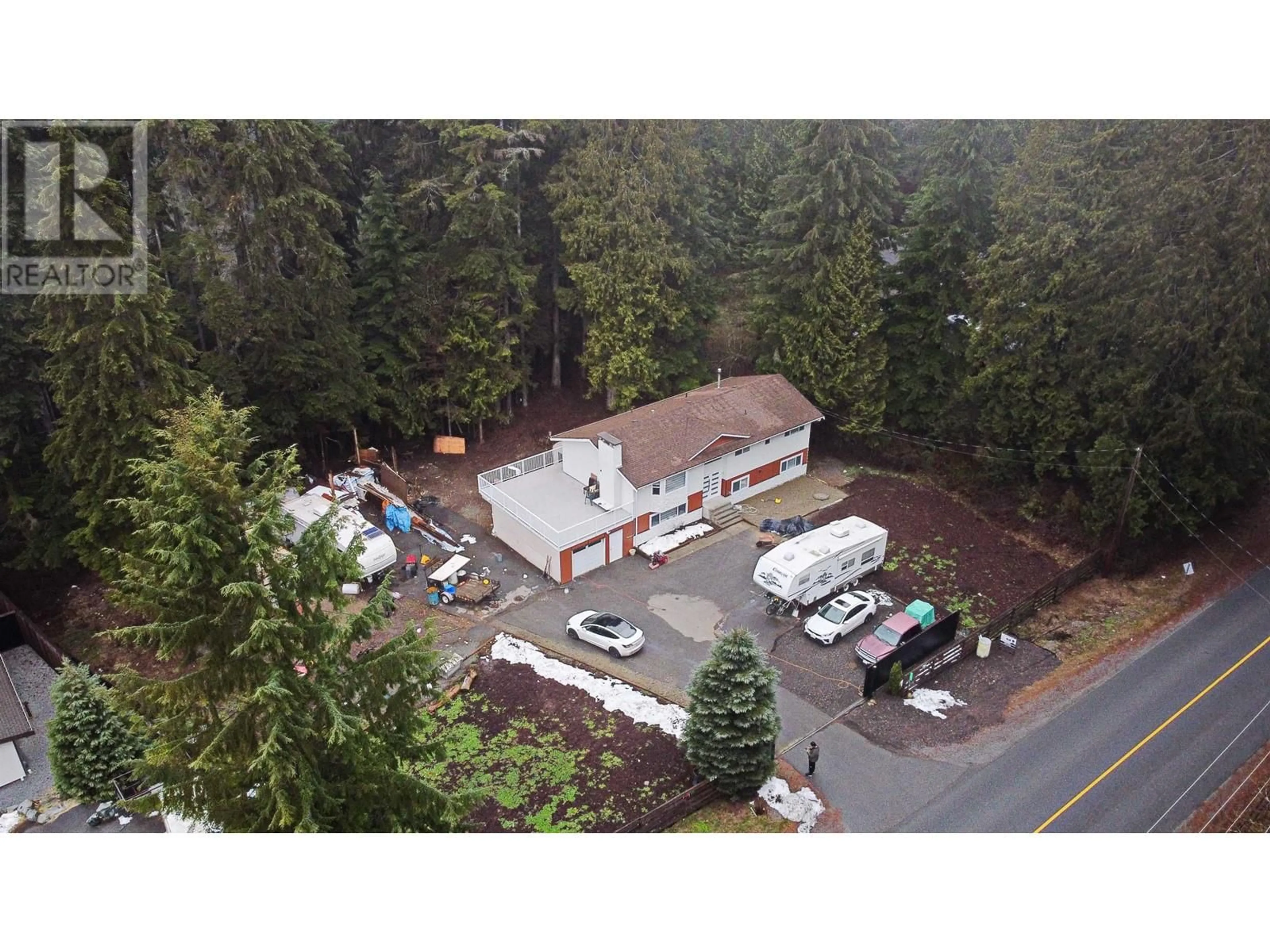 A pic from outside/outdoor area/front of a property/back of a property/a pic from drone, mountain view for 11697 272 STREET, Maple Ridge British Columbia V2W1N1