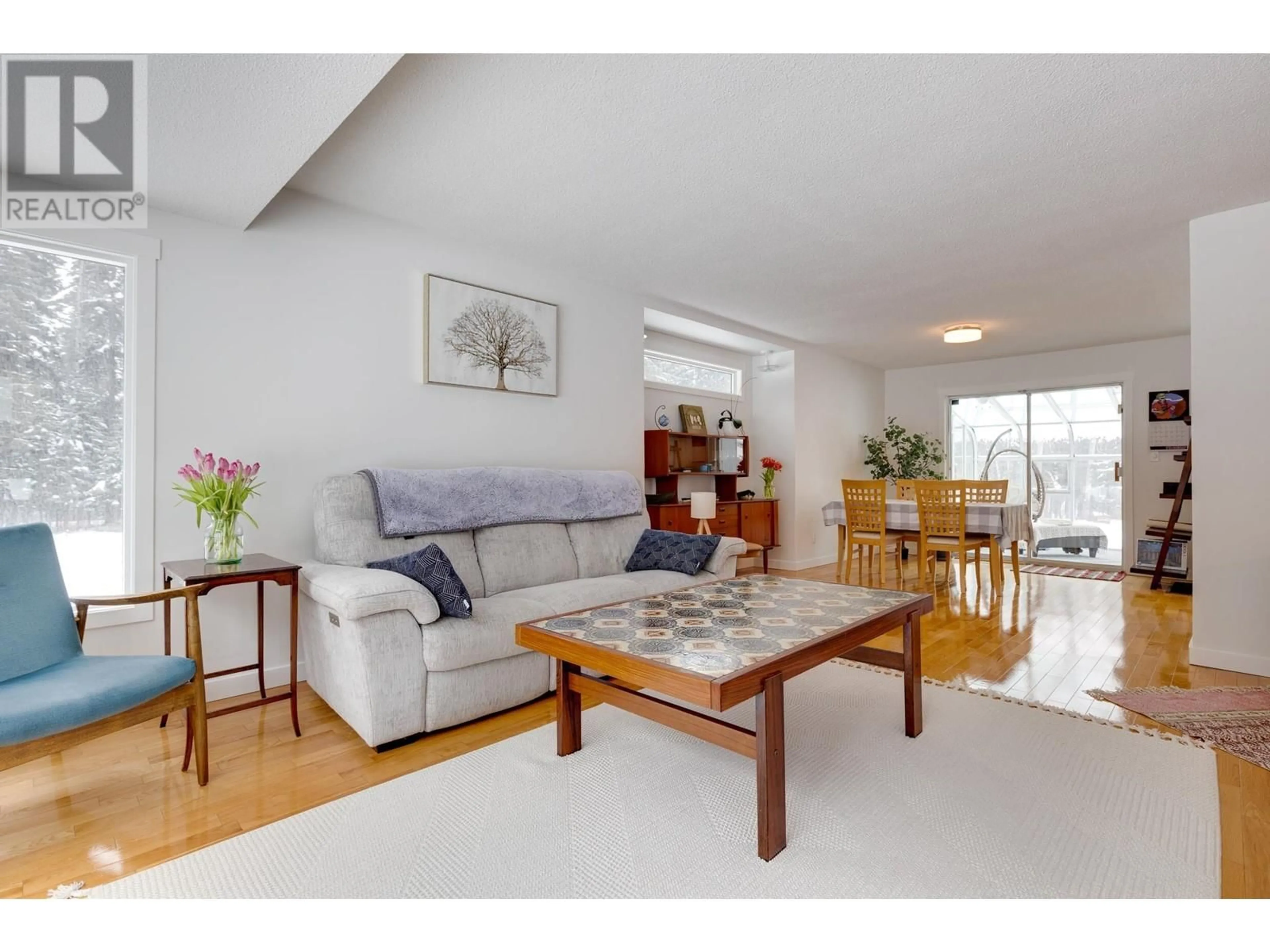 Living room with furniture, unknown for 3955 SUNSHINE CRESCENT, Prince George British Columbia V2N5Y2