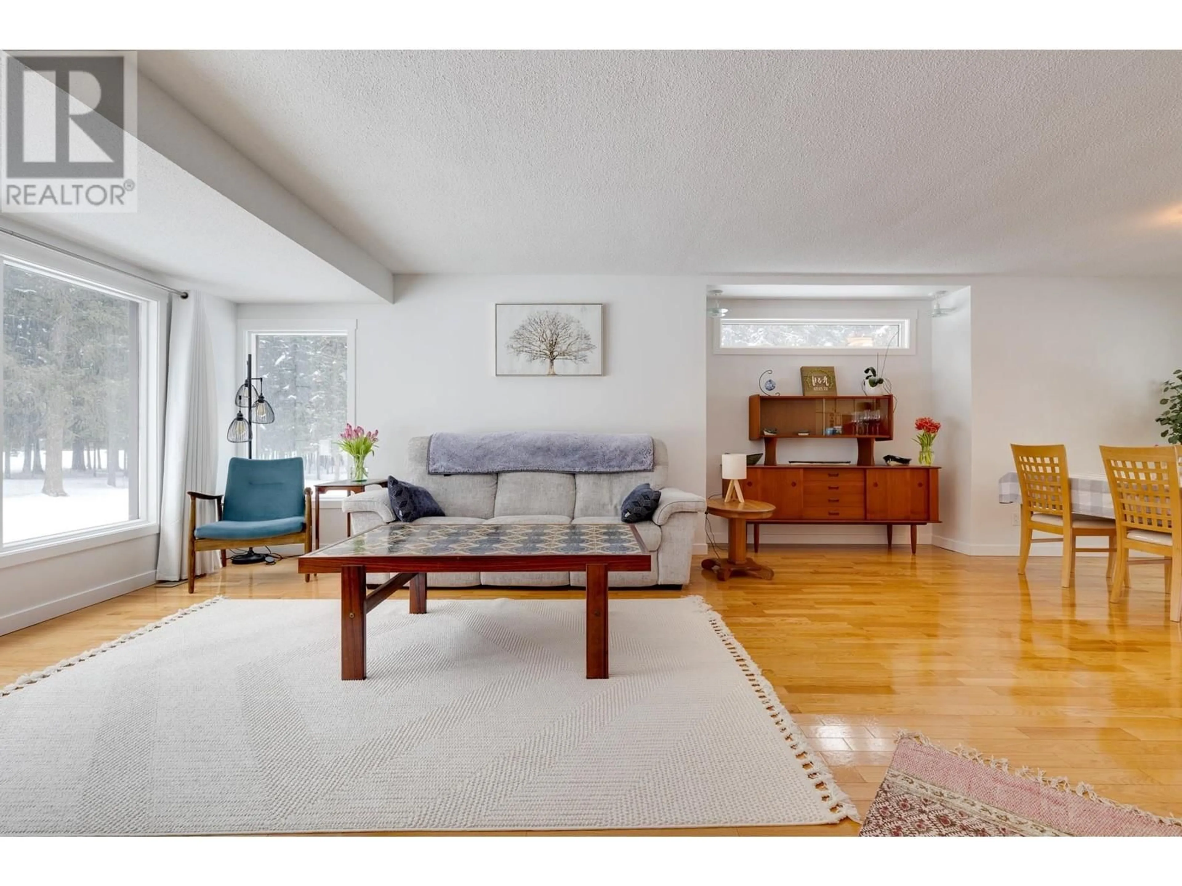 Living room with furniture, unknown for 3955 SUNSHINE CRESCENT, Prince George British Columbia V2N5Y2