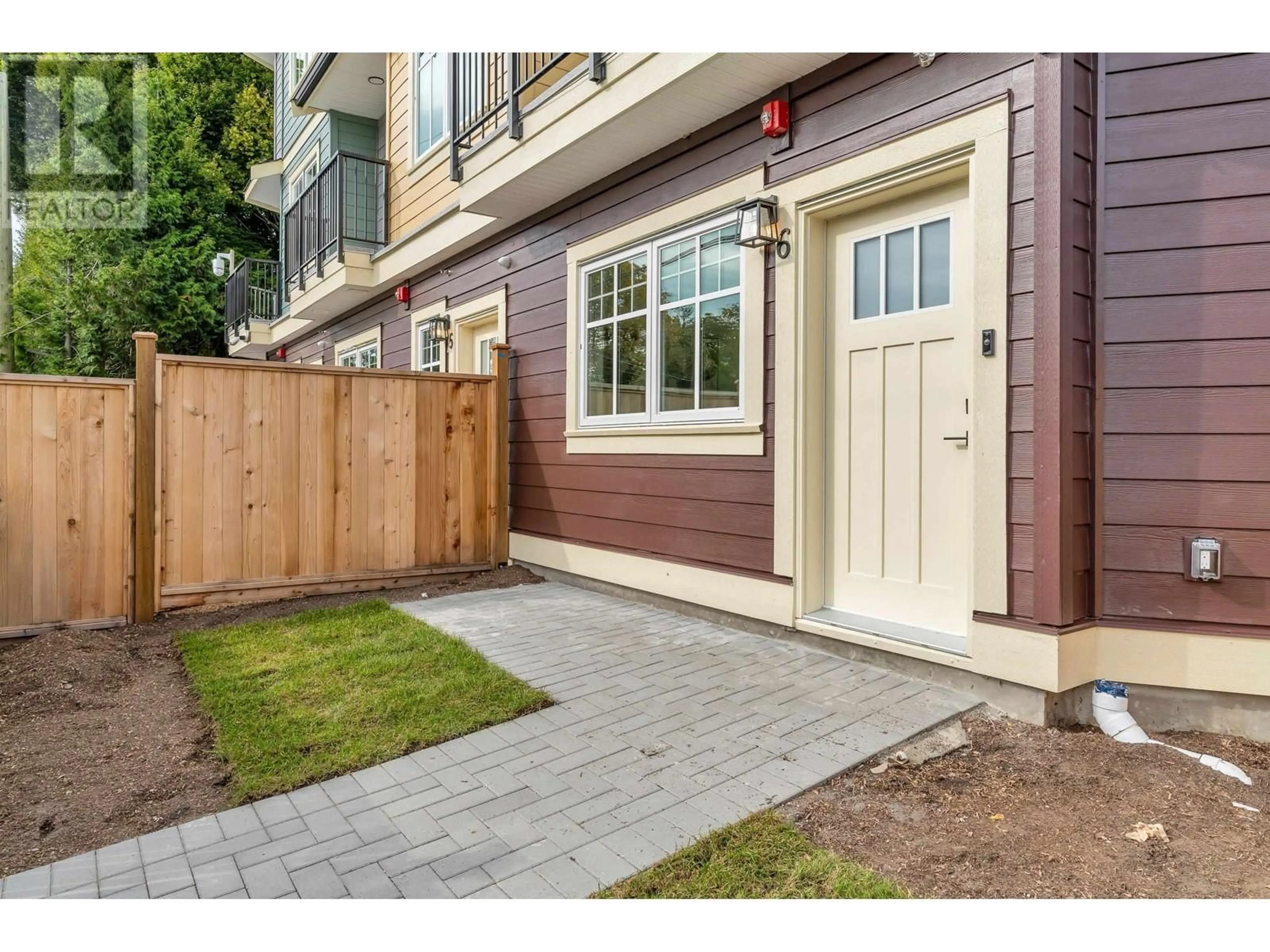 Unknown for 2 - 4829 48 AVENUE, Ladner British Columbia V4K1V2