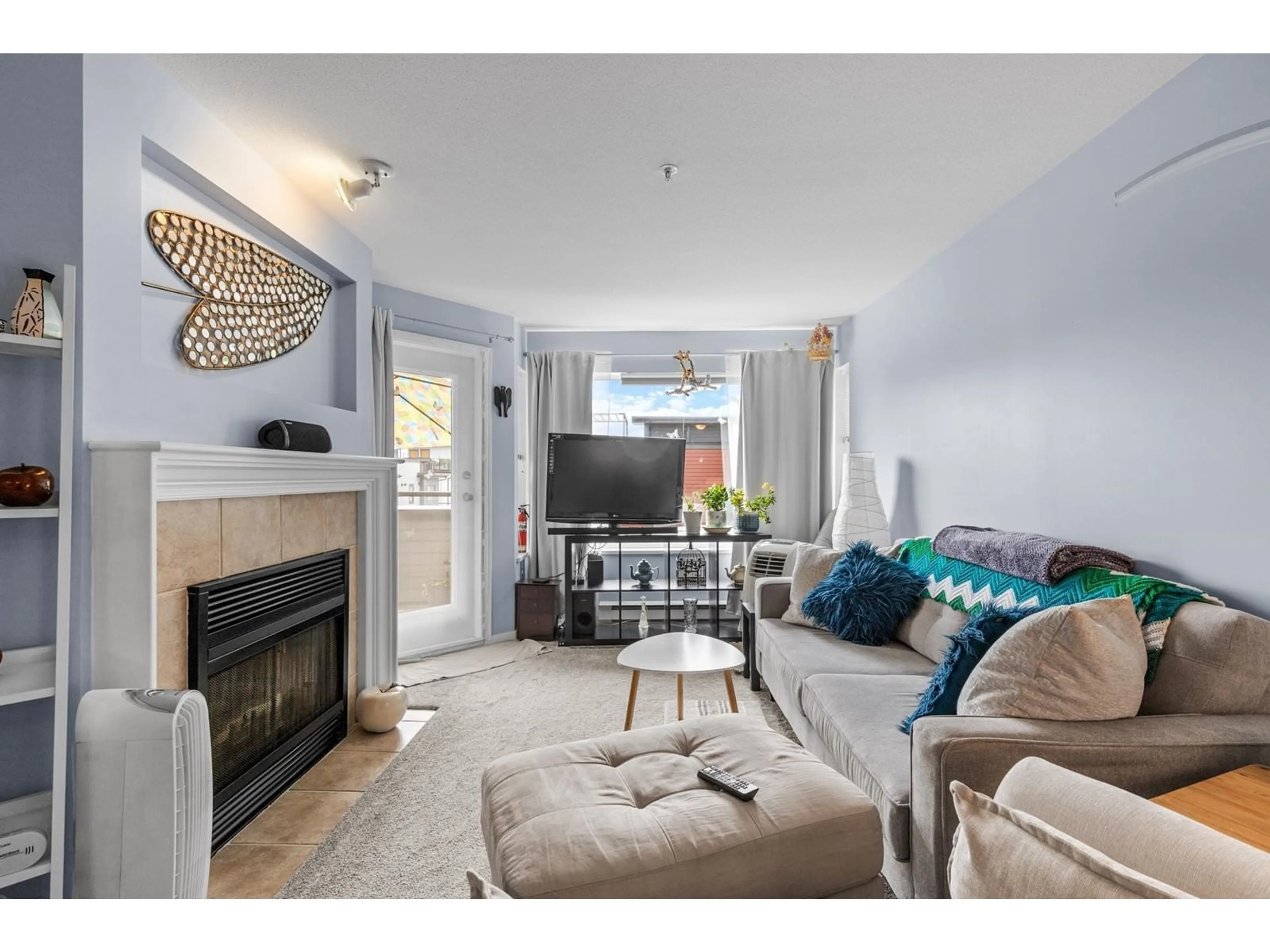 Living room with furniture, unknown for 407 - 33708 KING, Abbotsford British Columbia V2S8C6