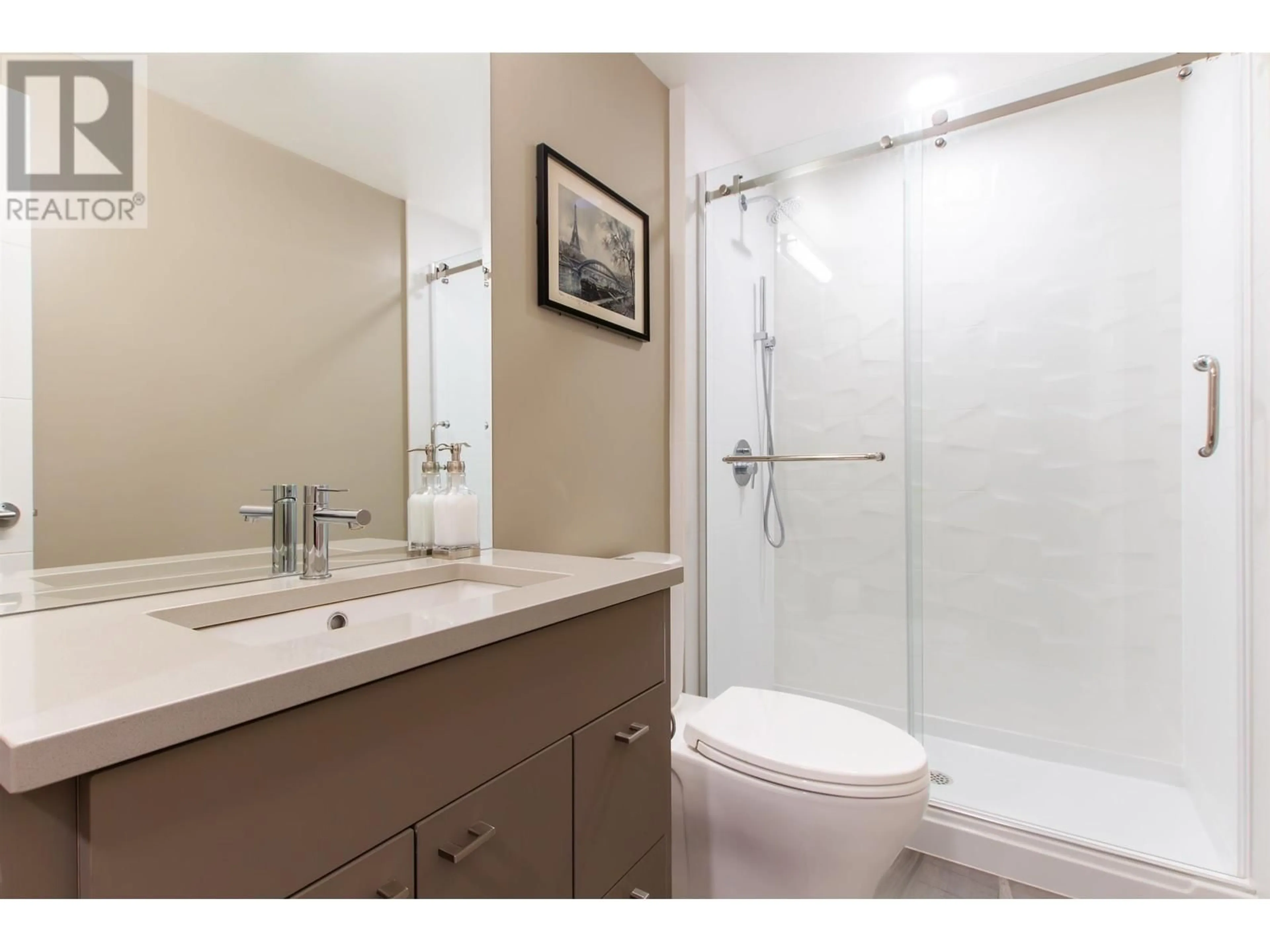 Standard bathroom, ceramic/tile floor for 304 38033 SECOND AVENUE, Squamish British Columbia V8B0C4