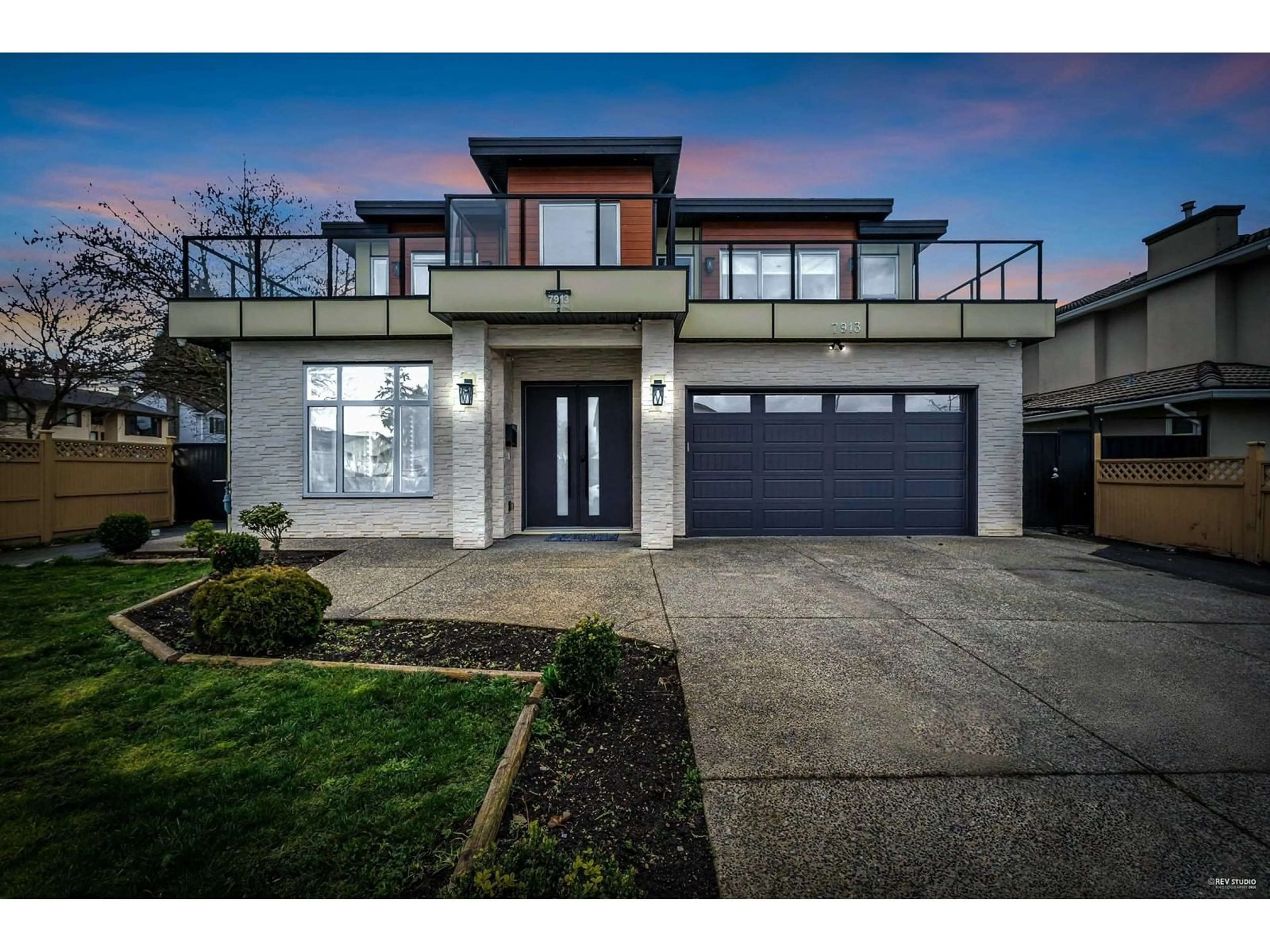 Home with brick exterior material, street for 7913 133A STREET, Surrey British Columbia V3W2Y7