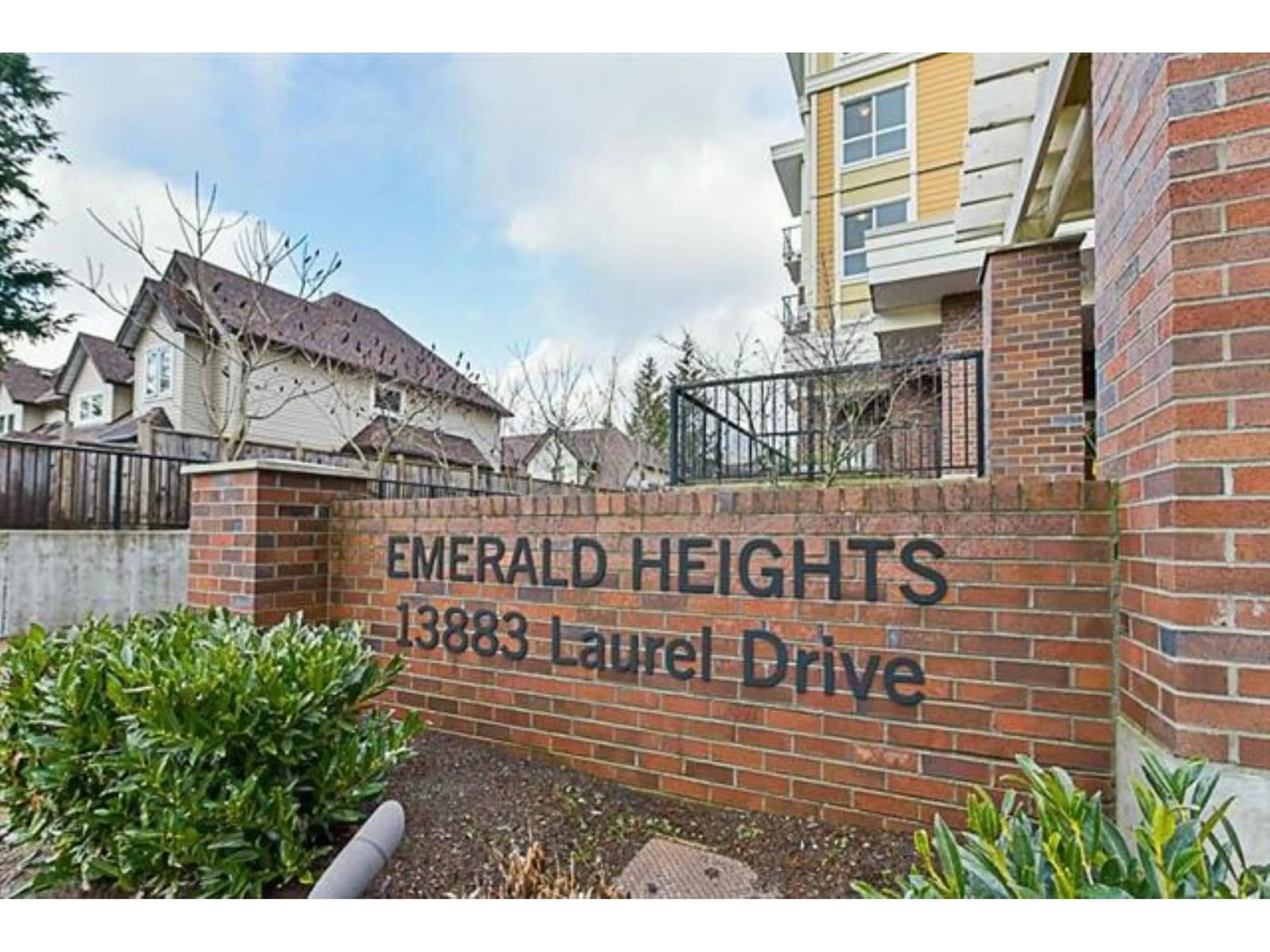 Unknown for 315 - 13883 LAUREL, Surrey British Columbia V3T1A8