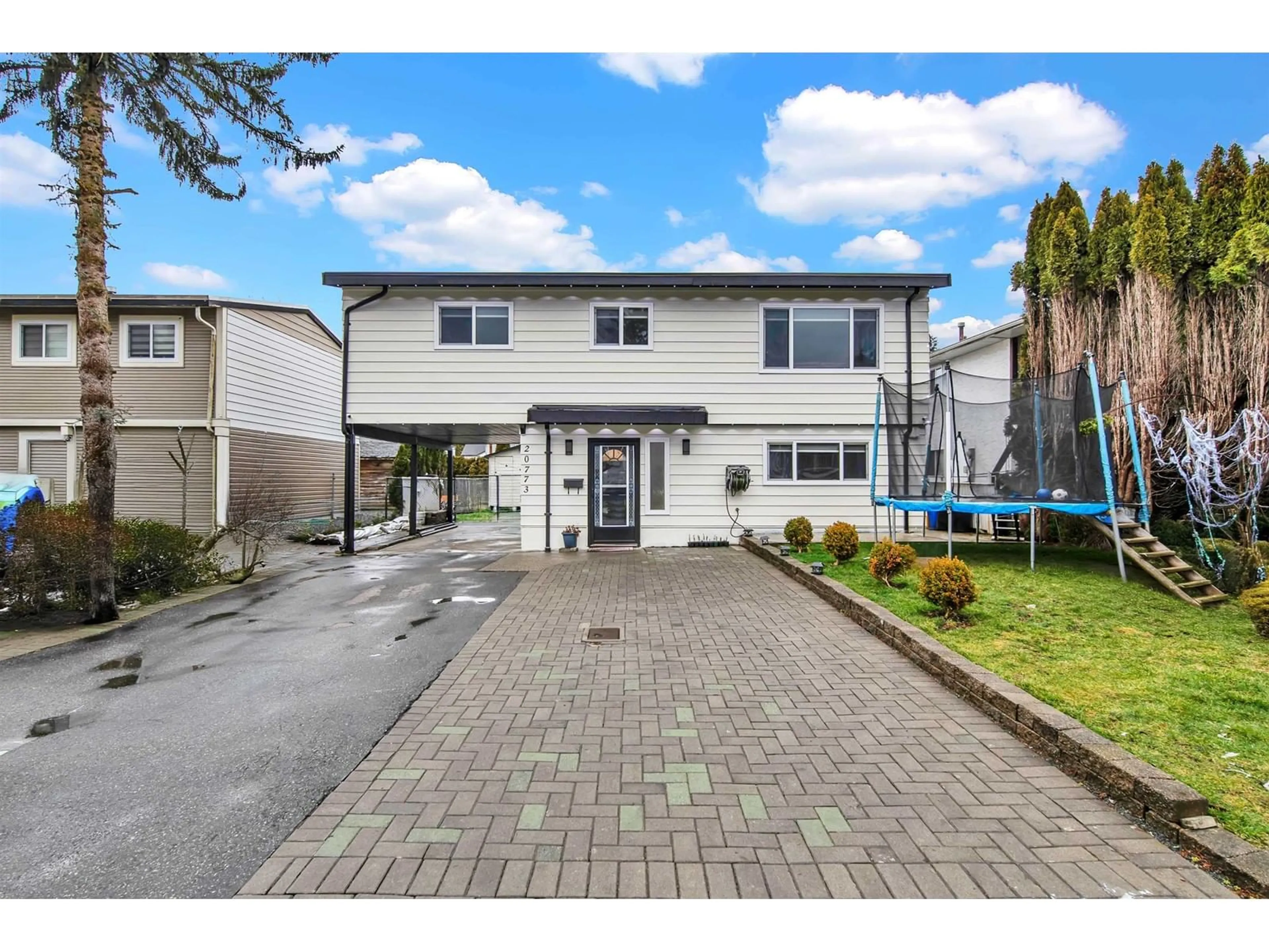 Unknown for 20773 50 AVENUE, Langley British Columbia V3A6Y4