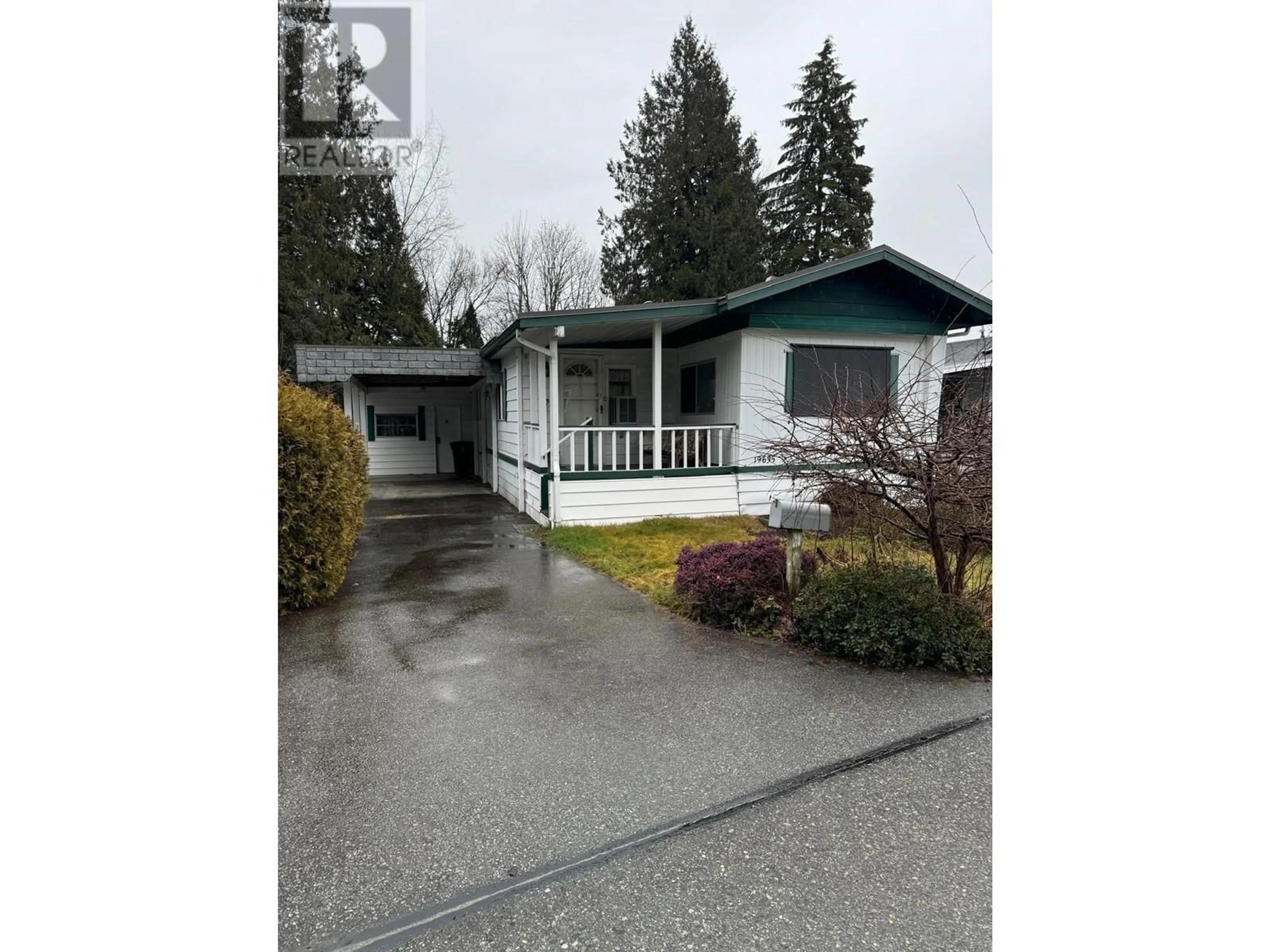 Home with vinyl exterior material, street for 45 19635 POPLAR DRIVE, Pitt Meadows British Columbia V3Y1Z3