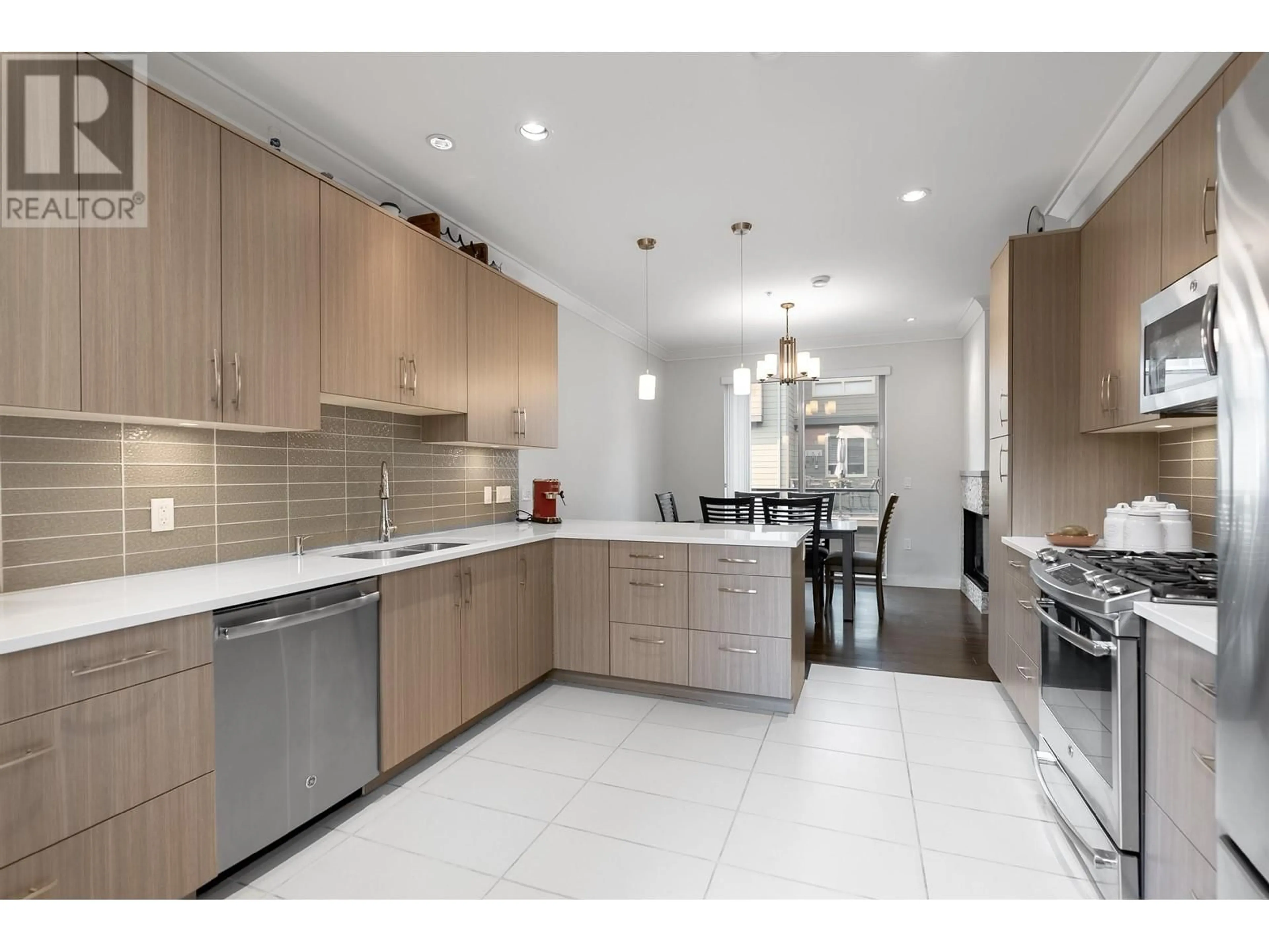 Open concept kitchen, ceramic/tile floor for 19 757 ORWELL STREET, North Vancouver British Columbia V7J3K6