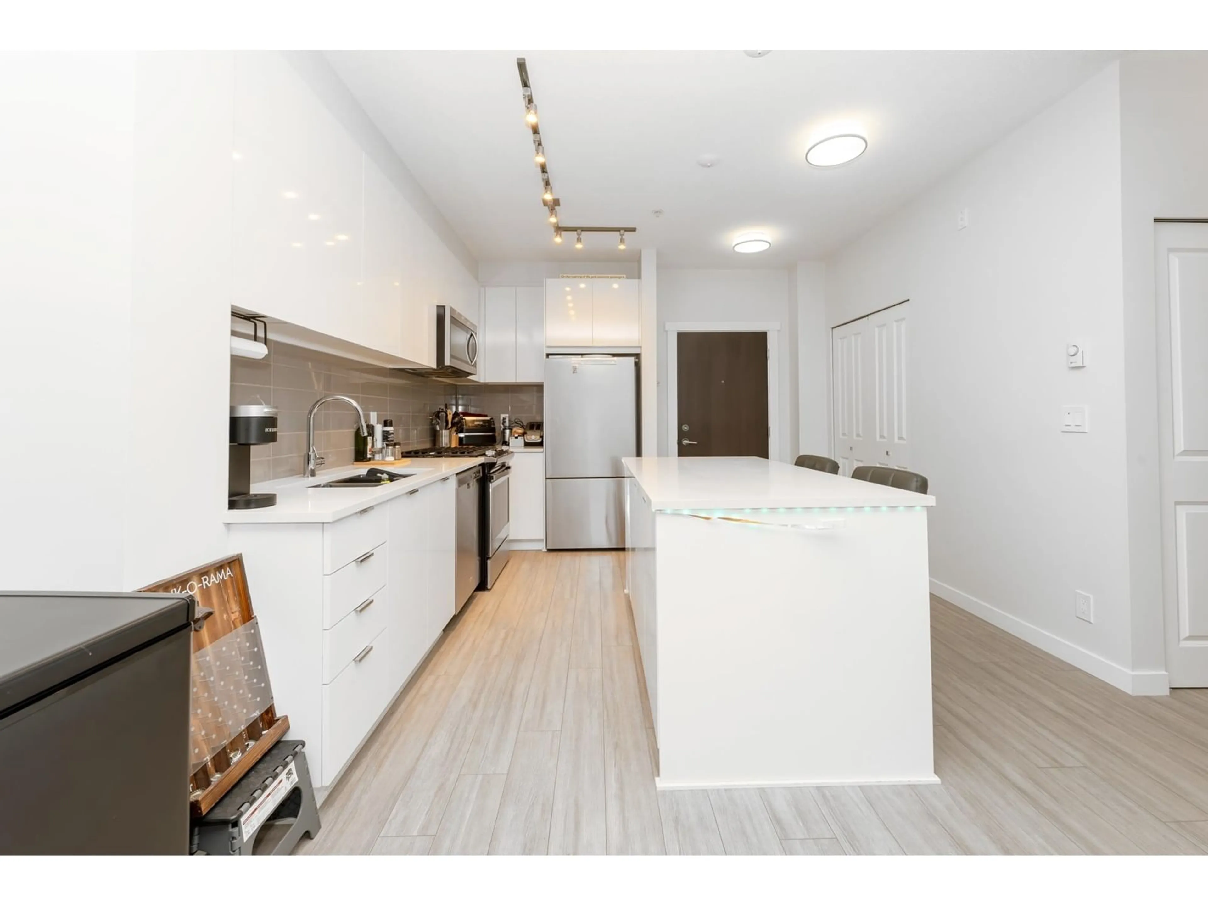 Open concept kitchen, unknown for C414 8150 207 STREET, Langley British Columbia V2Y4J4