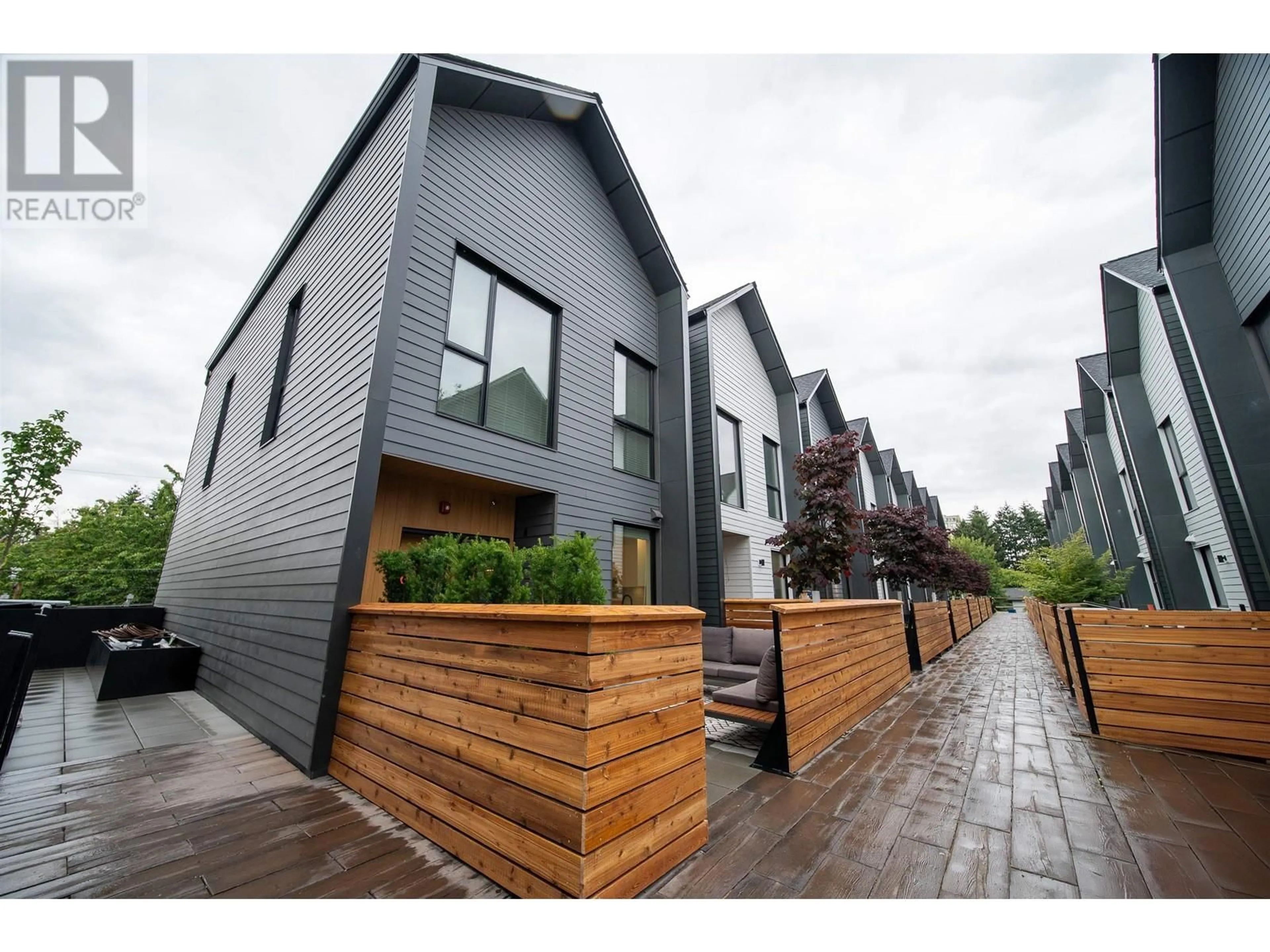 Home with brick exterior material, street for 15 - 8968 COOK CRESCENT, Richmond British Columbia V6Y1W4