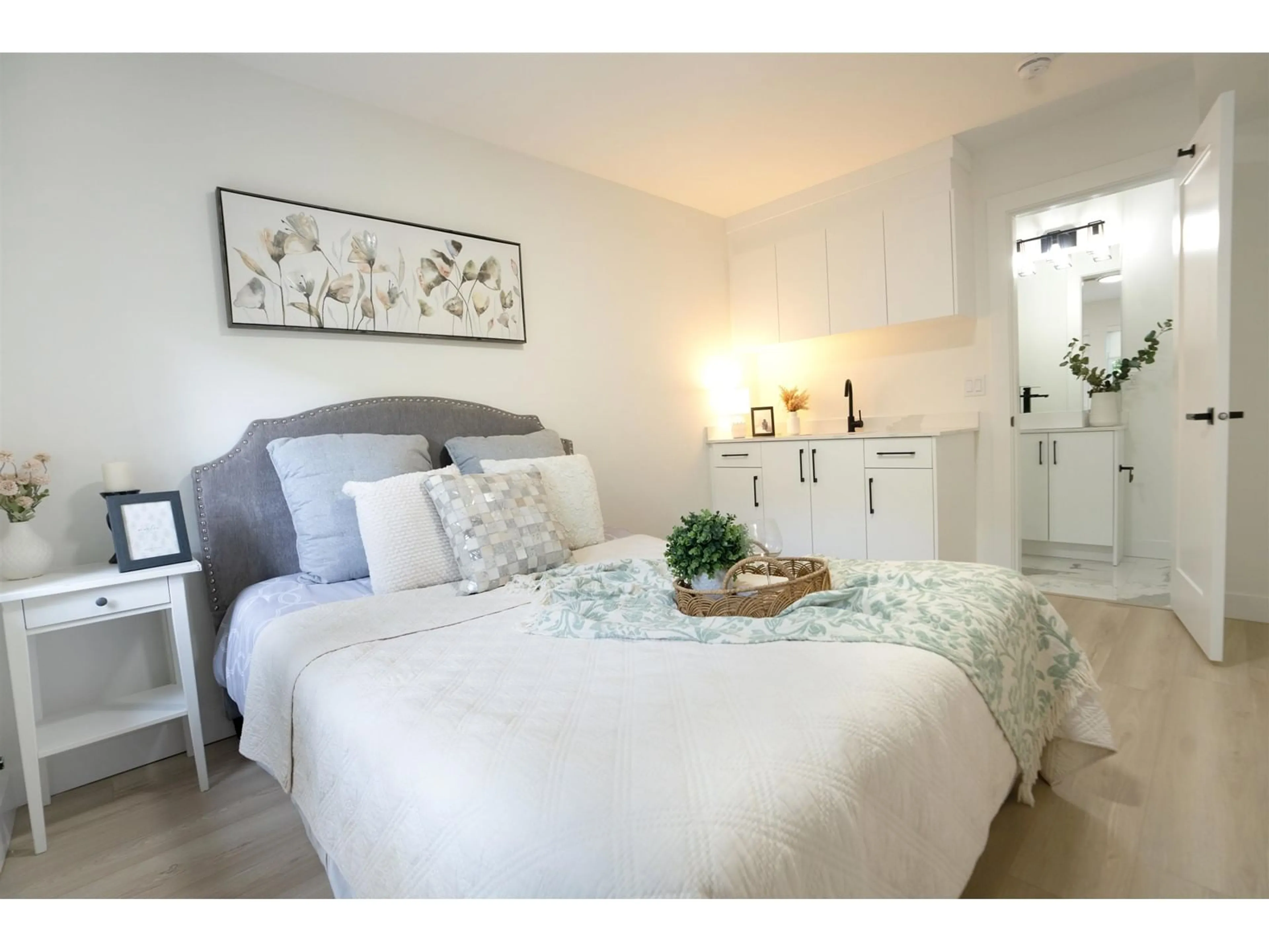 Bedroom with bed, unknown for 13 - 14311 60, Surrey British Columbia V3X2N4
