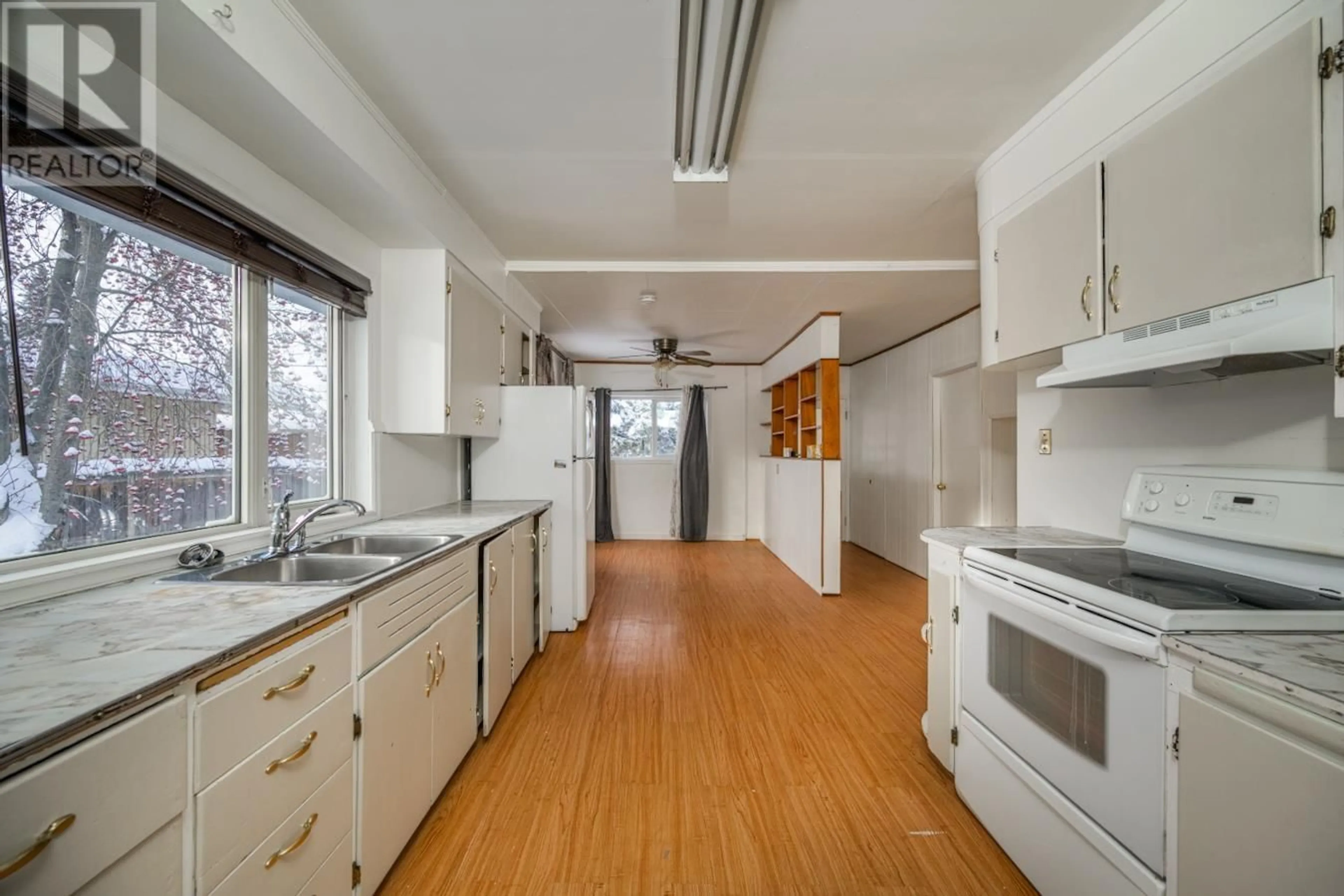 Standard kitchen, unknown for 587 BURDEN STREET, Prince George British Columbia V2M2H6