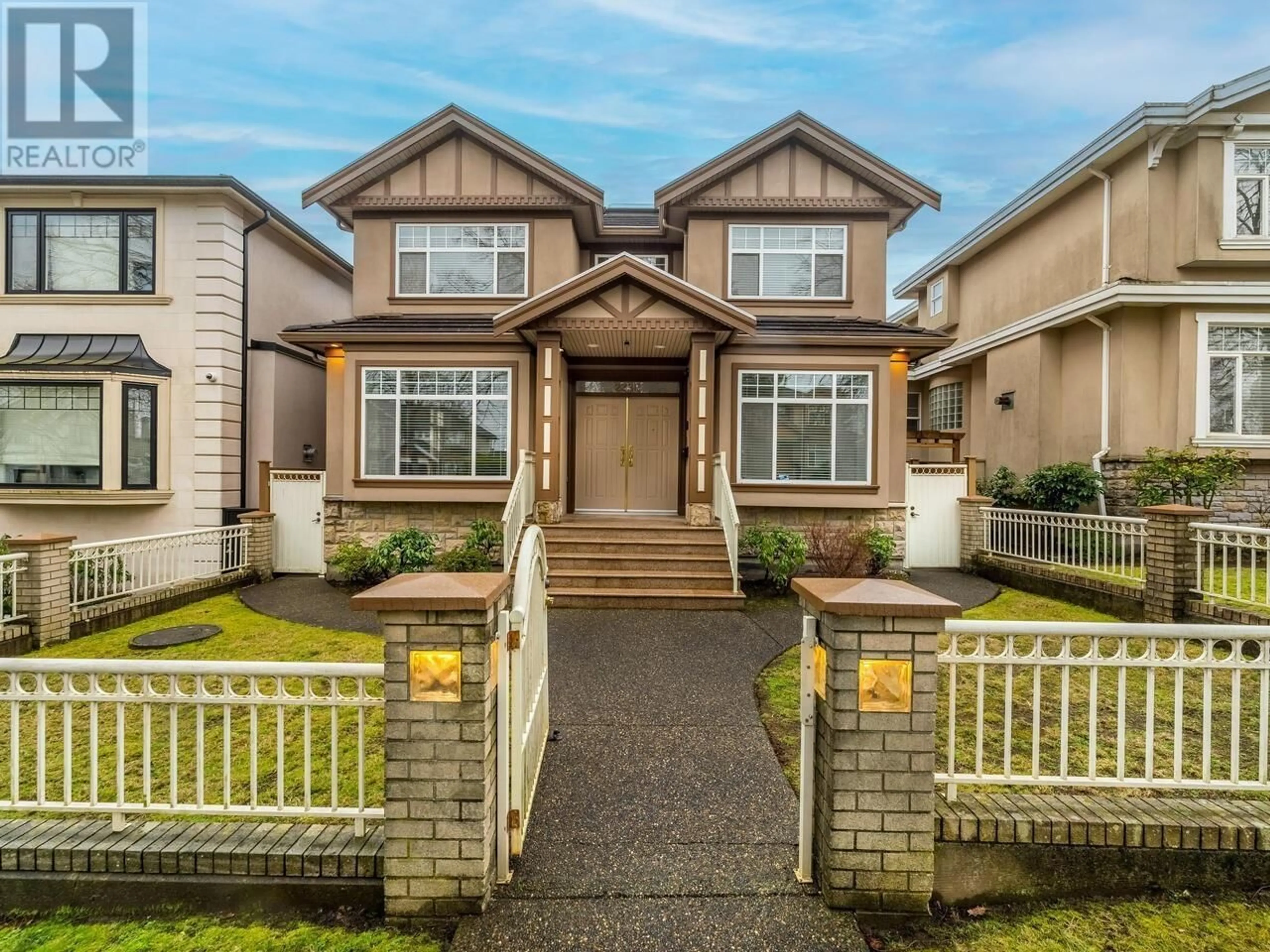 Unknown for 2338 UPLAND DRIVE, Vancouver British Columbia V5S2B5