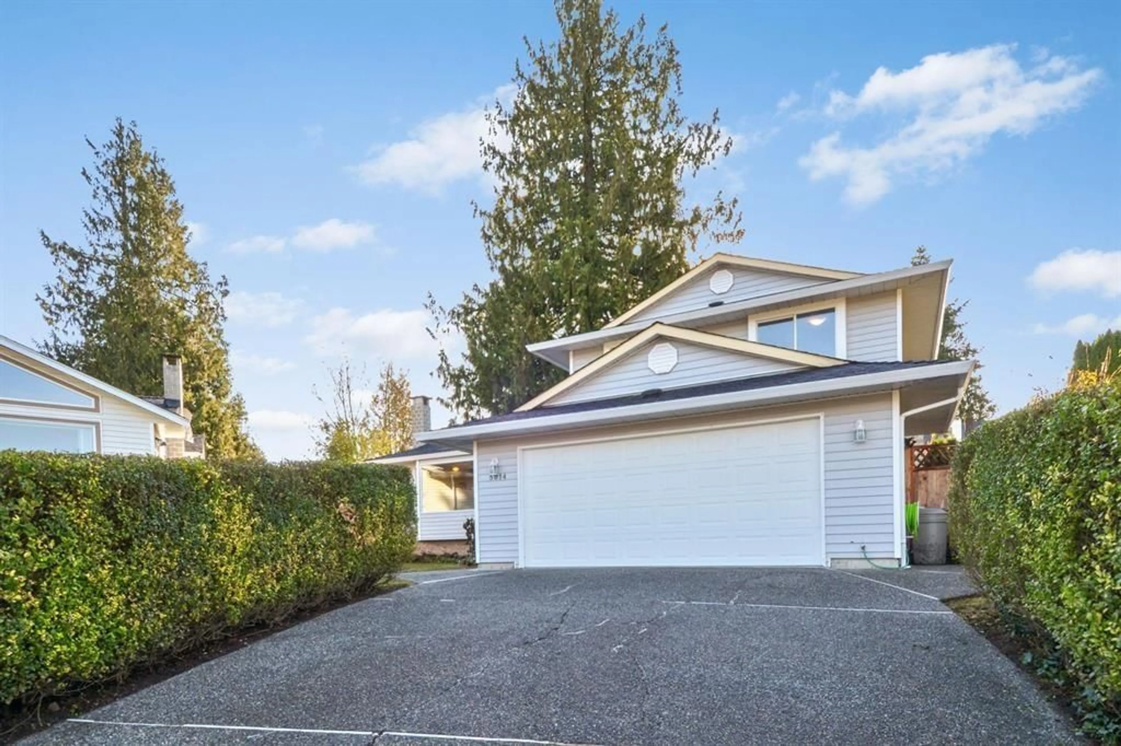 Home with vinyl exterior material, street for 5014 201 STREET, Langley British Columbia V3A7S9