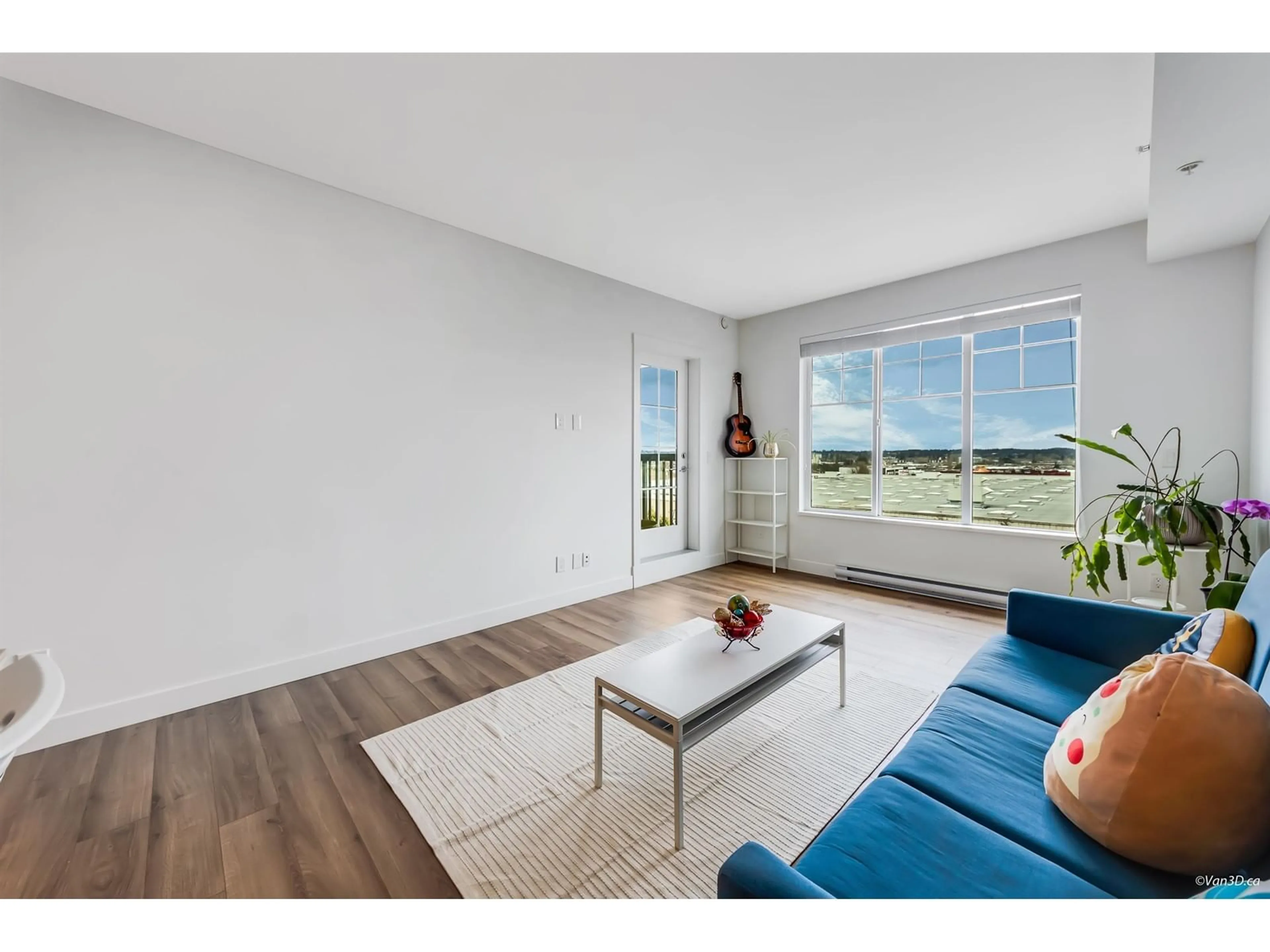 Living room with furniture, unknown for B410 - 20487 65, Langley British Columbia V2Y3K5