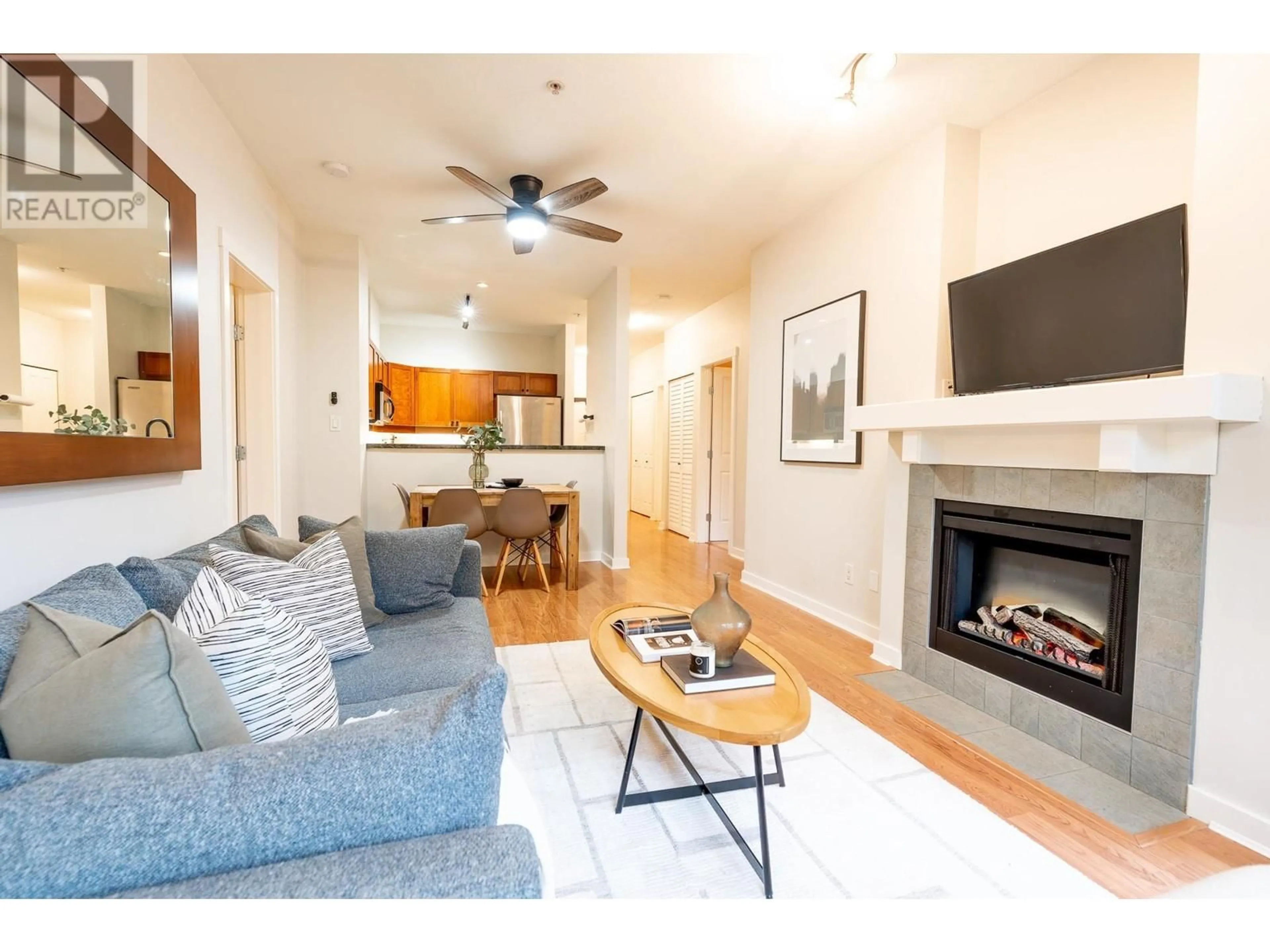 Living room with furniture, unknown for 103 625 PARK CRESCENT, New Westminster British Columbia V3L5W4