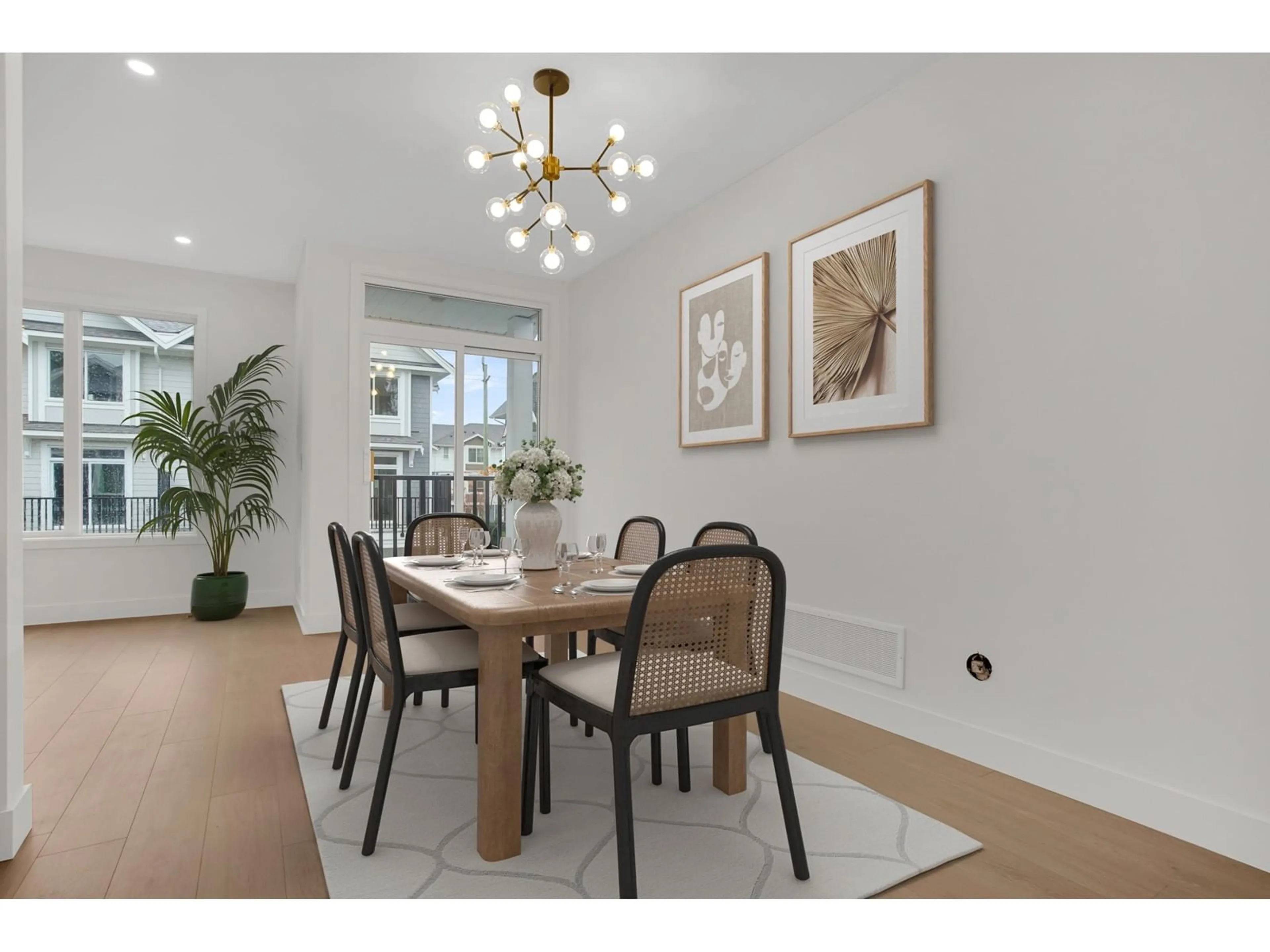 Dining room, wood/laminate floor for 1 2525 156 STREET, Surrey British Columbia V4P1C7