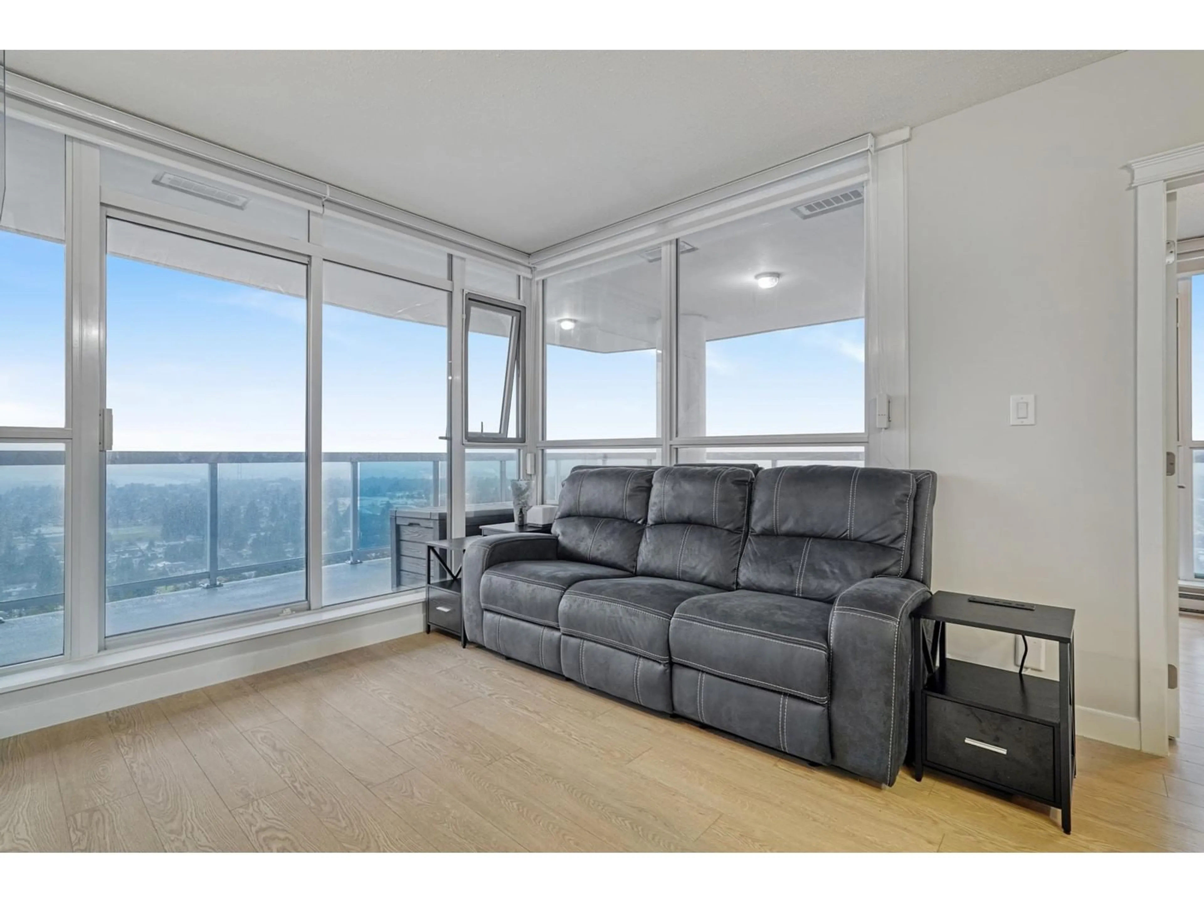 A pic of a room for 3202 - 11967 80, Delta British Columbia V4C0E2