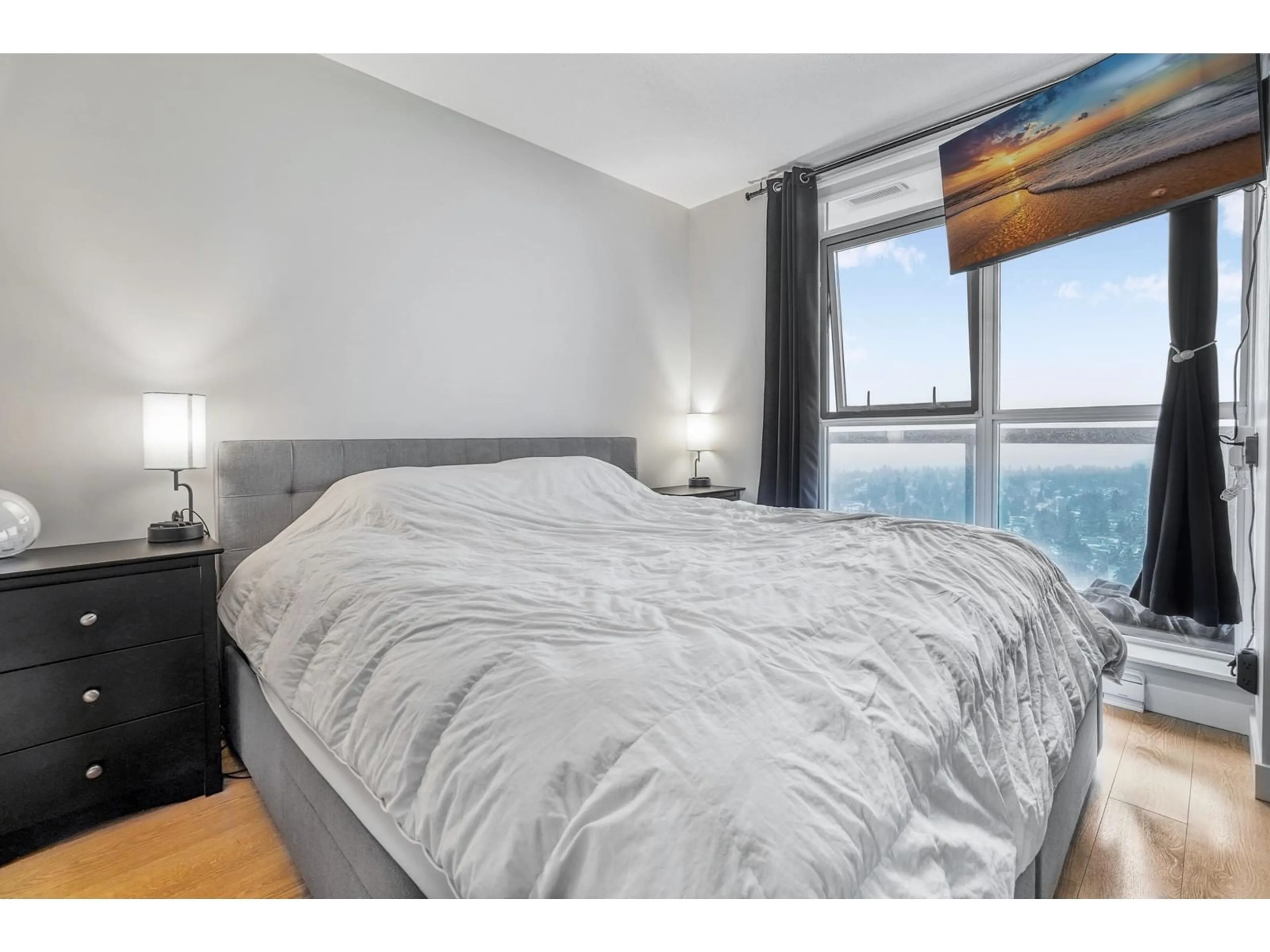 Bedroom with bed, wood/laminate floor for 3202 - 11967 80, Delta British Columbia V4C0E2