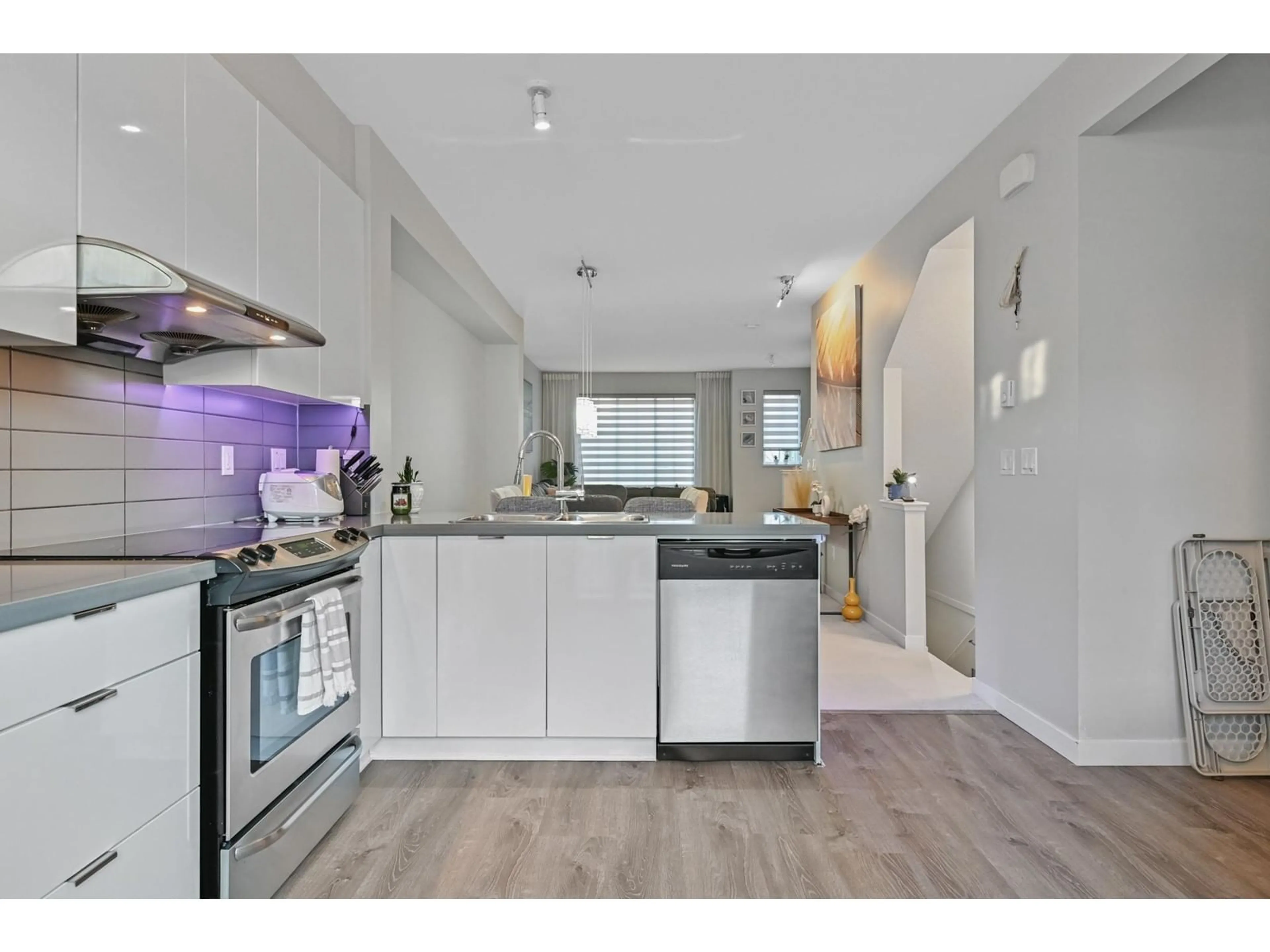 Open concept kitchen, unknown for 81 - 30989 WESTRIDGE, Abbotsford British Columbia V2T0E7