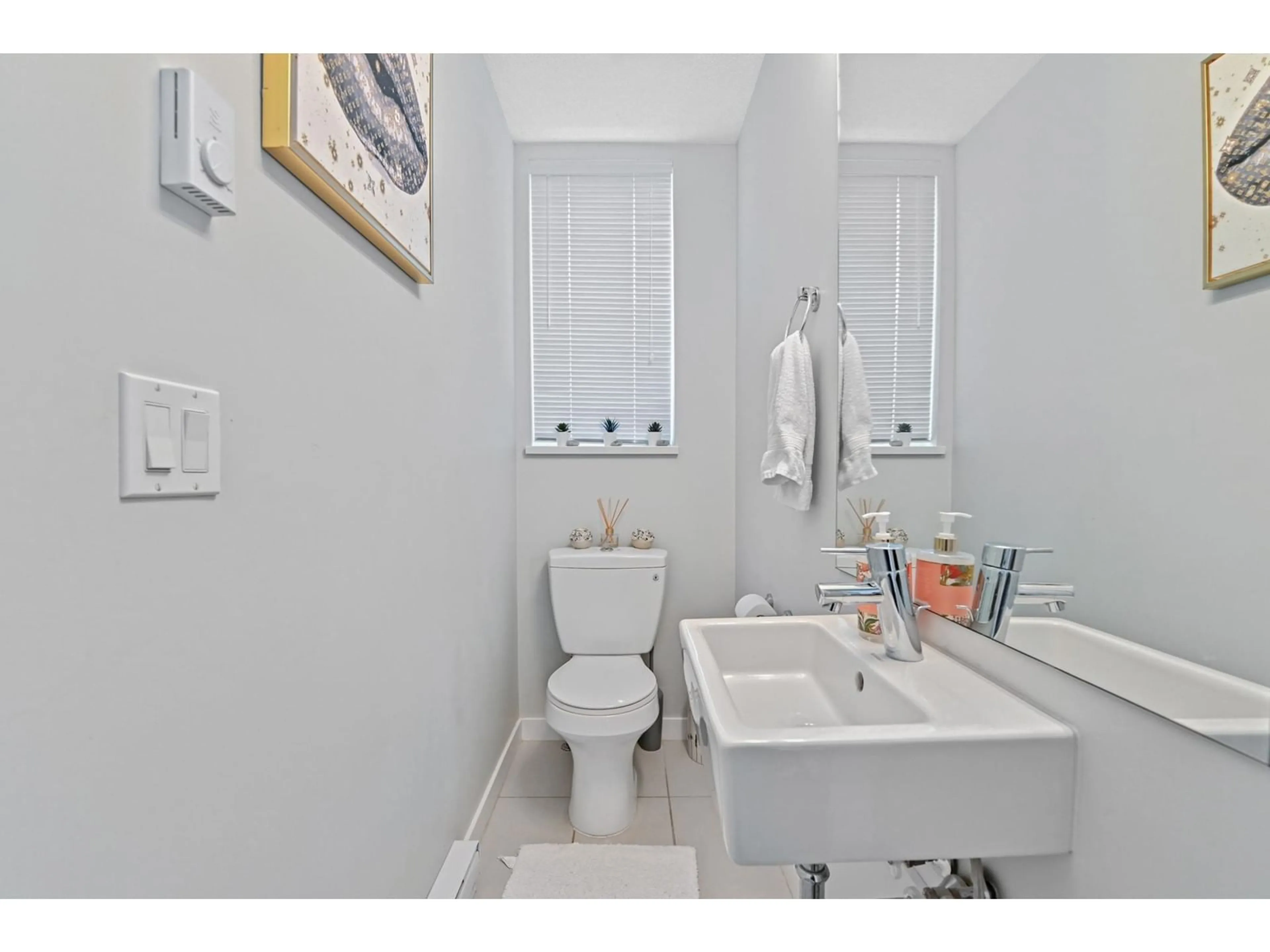 Standard bathroom, ceramic/tile floor for 81 - 30989 WESTRIDGE, Abbotsford British Columbia V2T0E7