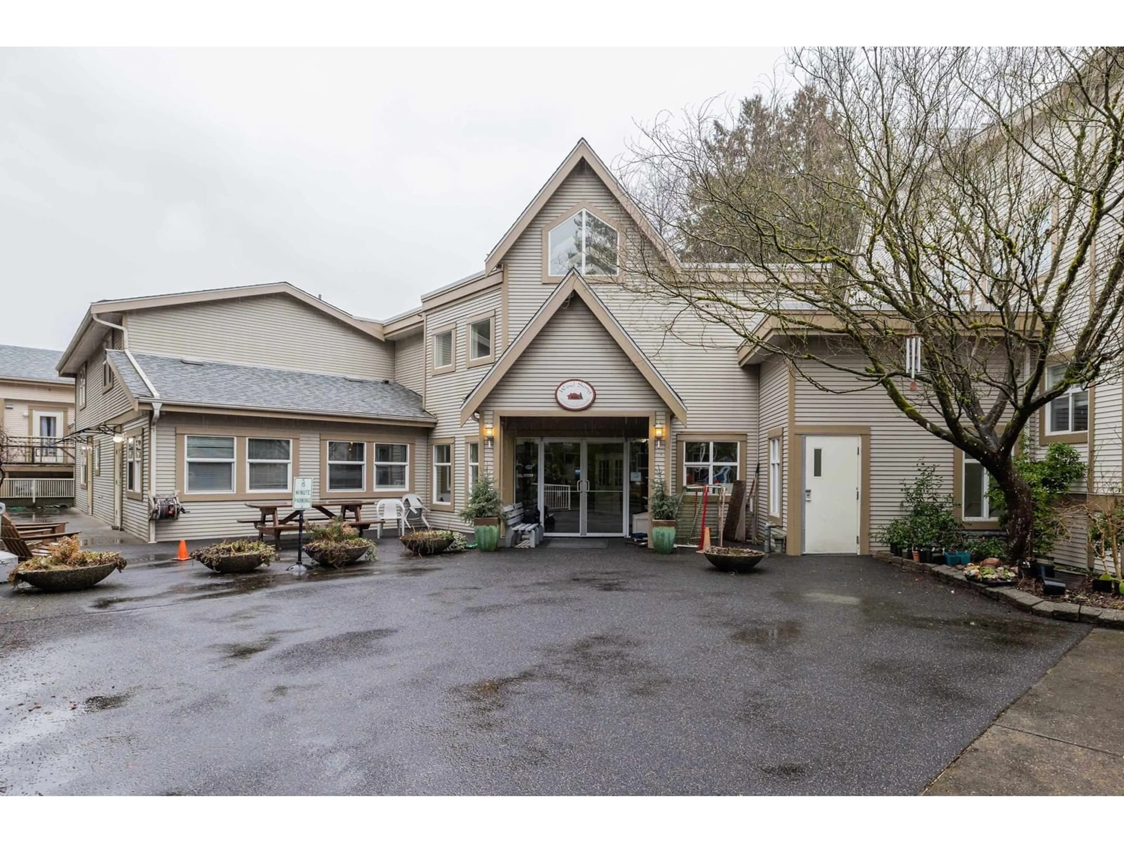 Indoor foyer for 3 20543 96 AVENUE, Langley British Columbia V1M3W3