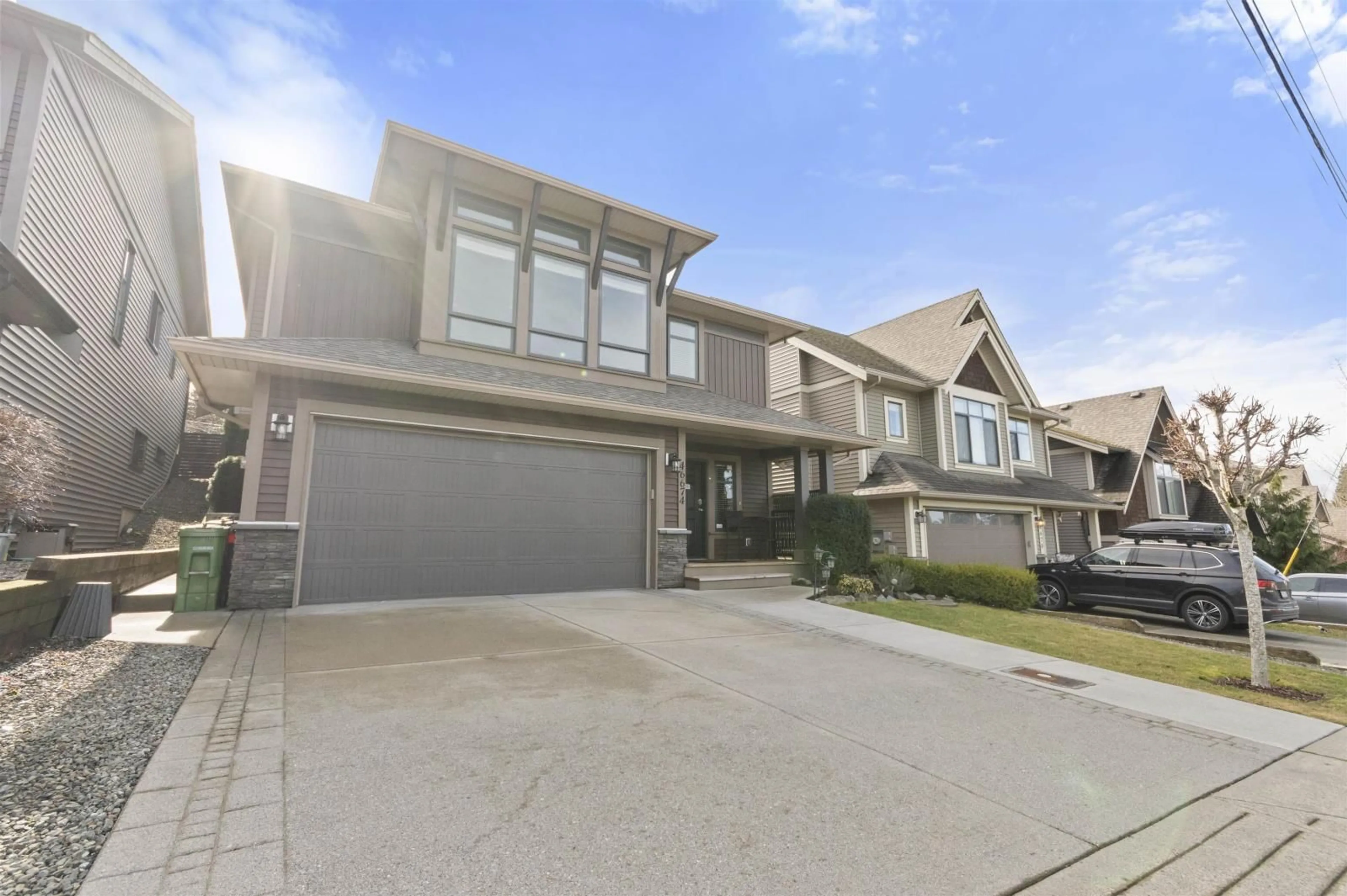 Home with vinyl exterior material, street for 46674 UPLANDS ROAD|Promontory, Chilliwack British Columbia V2R4W2