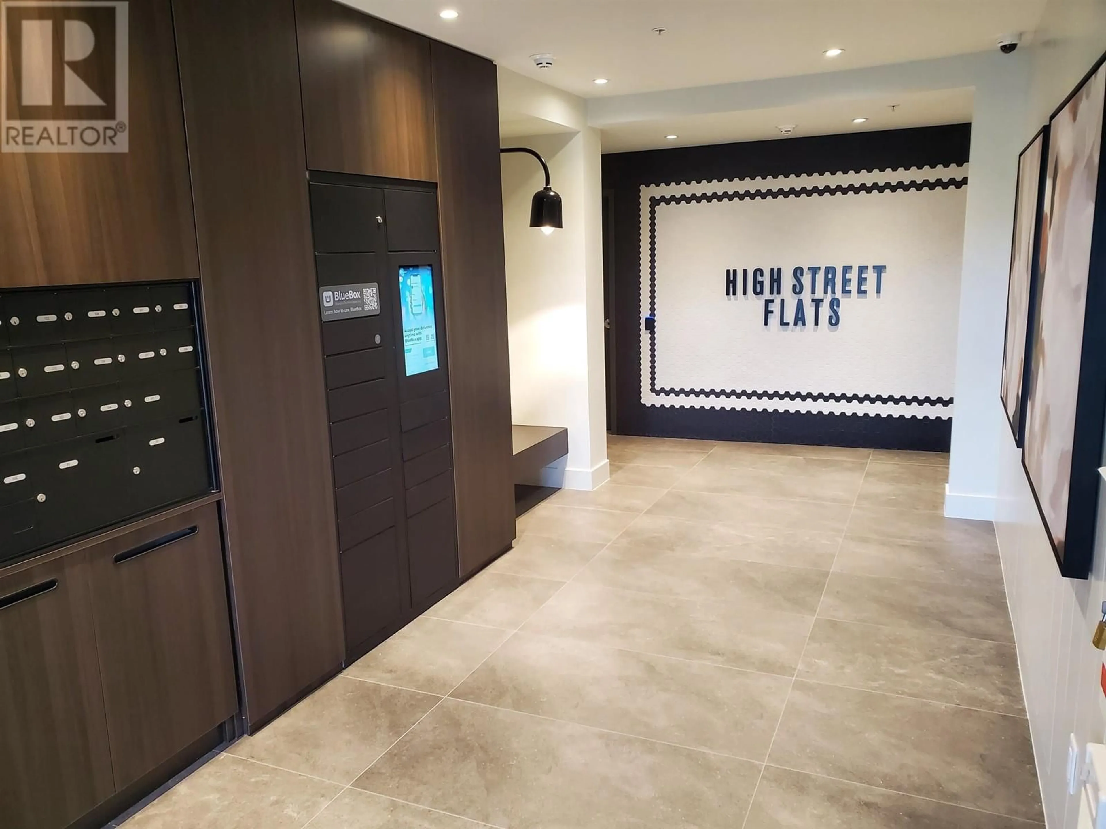 Indoor foyer for 102 - 320 RIDGE STREET, Delta British Columbia V4L0B5