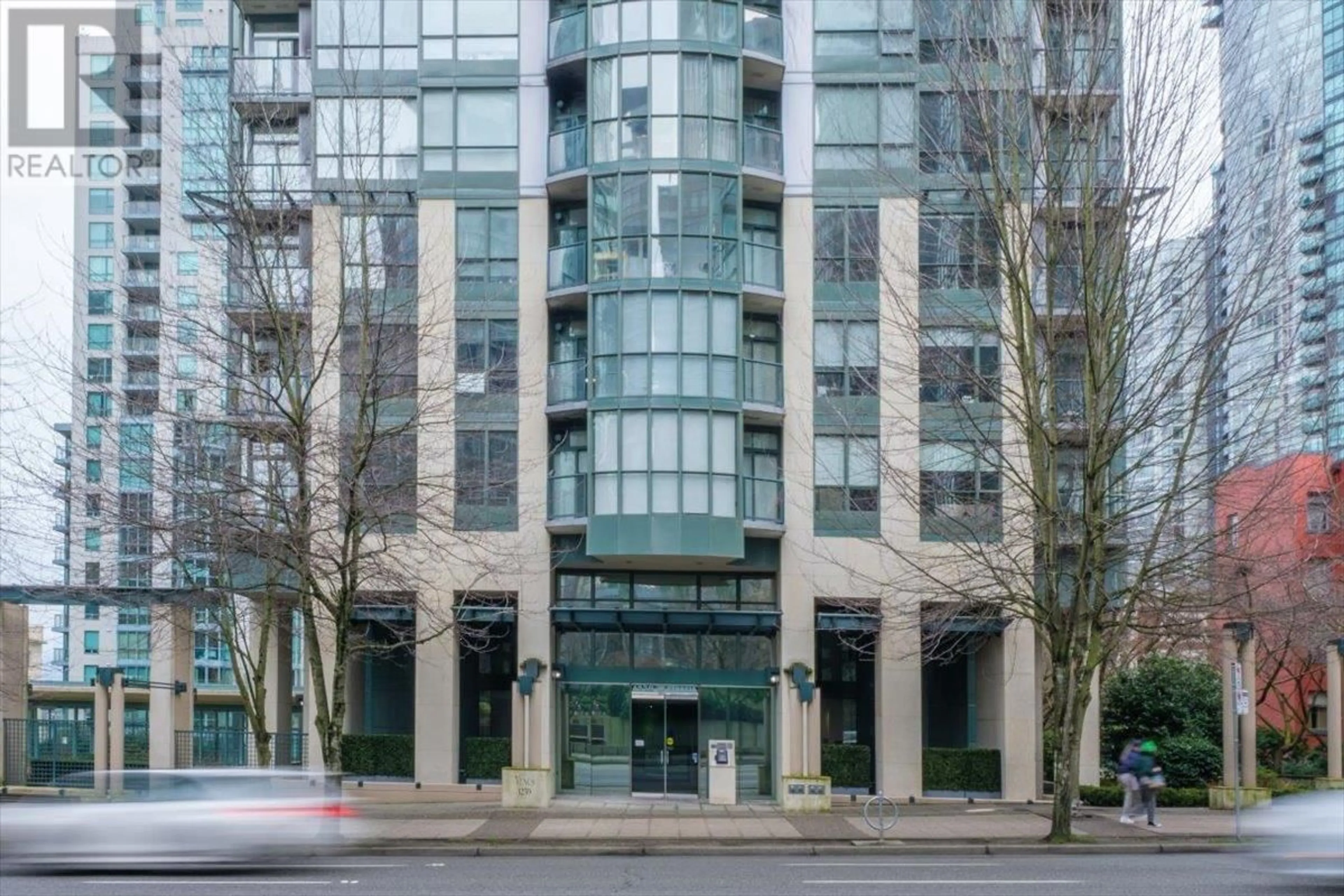 Indoor foyer for 1501 1239 W GEORGIA STREET, Vancouver British Columbia V6E4R8