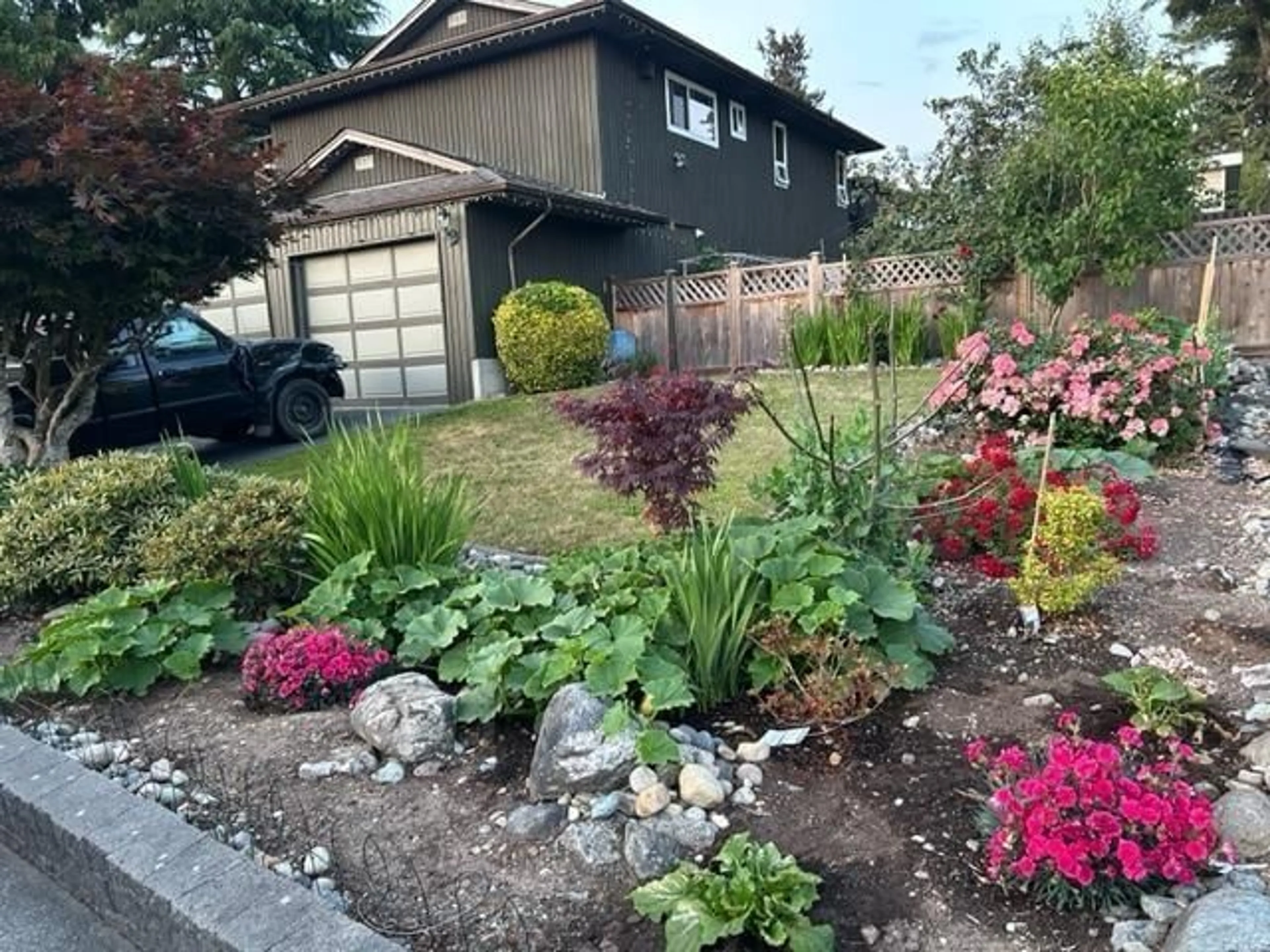 A pic from outside/outdoor area/front of a property/back of a property/a pic from drone, street for 9094 117 STREET, Delta British Columbia V4C7L7