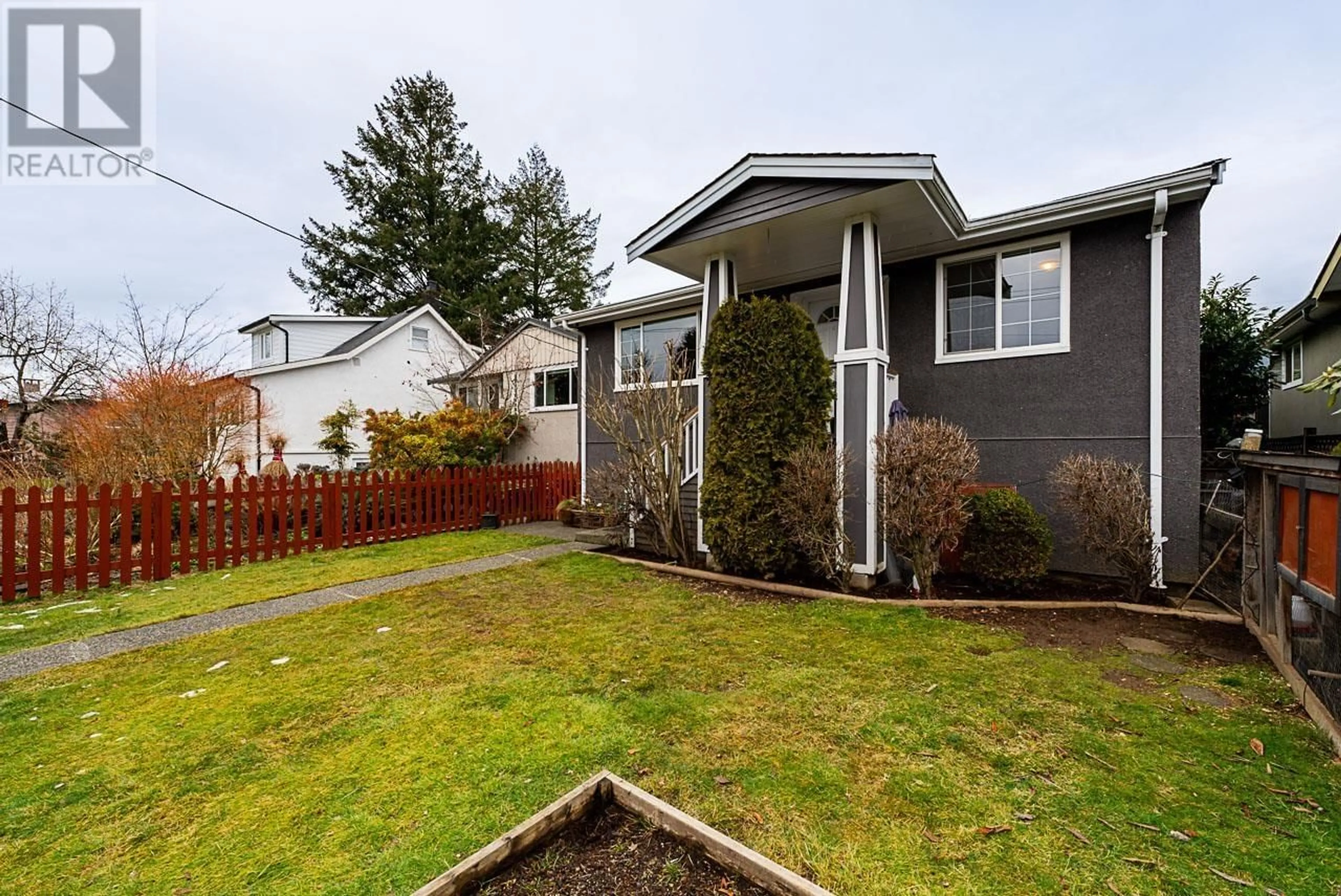 Home with vinyl exterior material, street for 328 E 16TH STREET, North Vancouver British Columbia V7L2T2