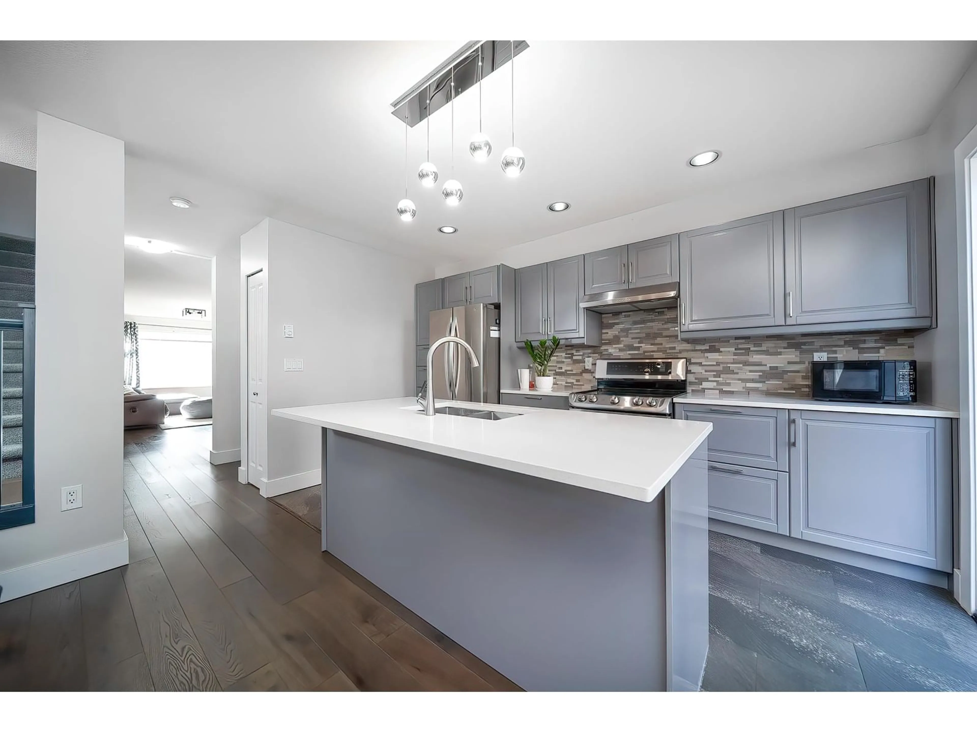 Open concept kitchen, unknown for 87 16233 83 AVENUE, Surrey British Columbia V4N0Z3