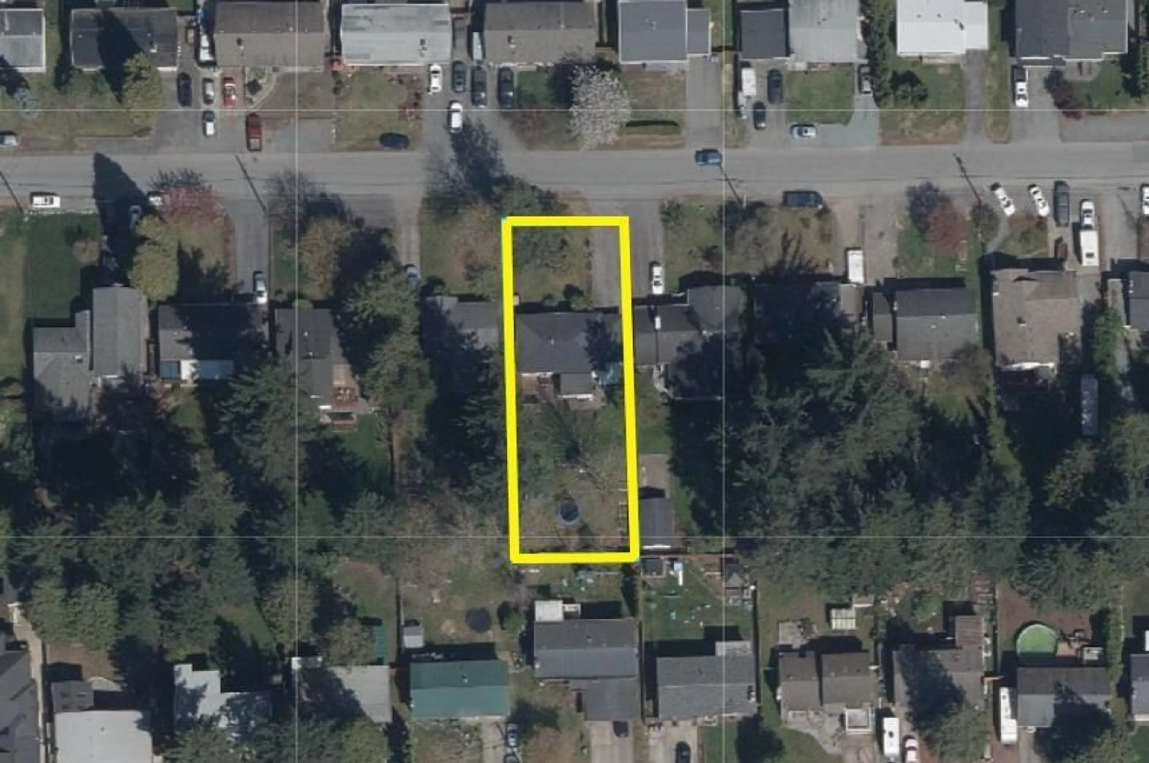 A pic from outside/outdoor area/front of a property/back of a property/a pic from drone, street for 34488 KENT AVENUE, Abbotsford British Columbia V2S2W8