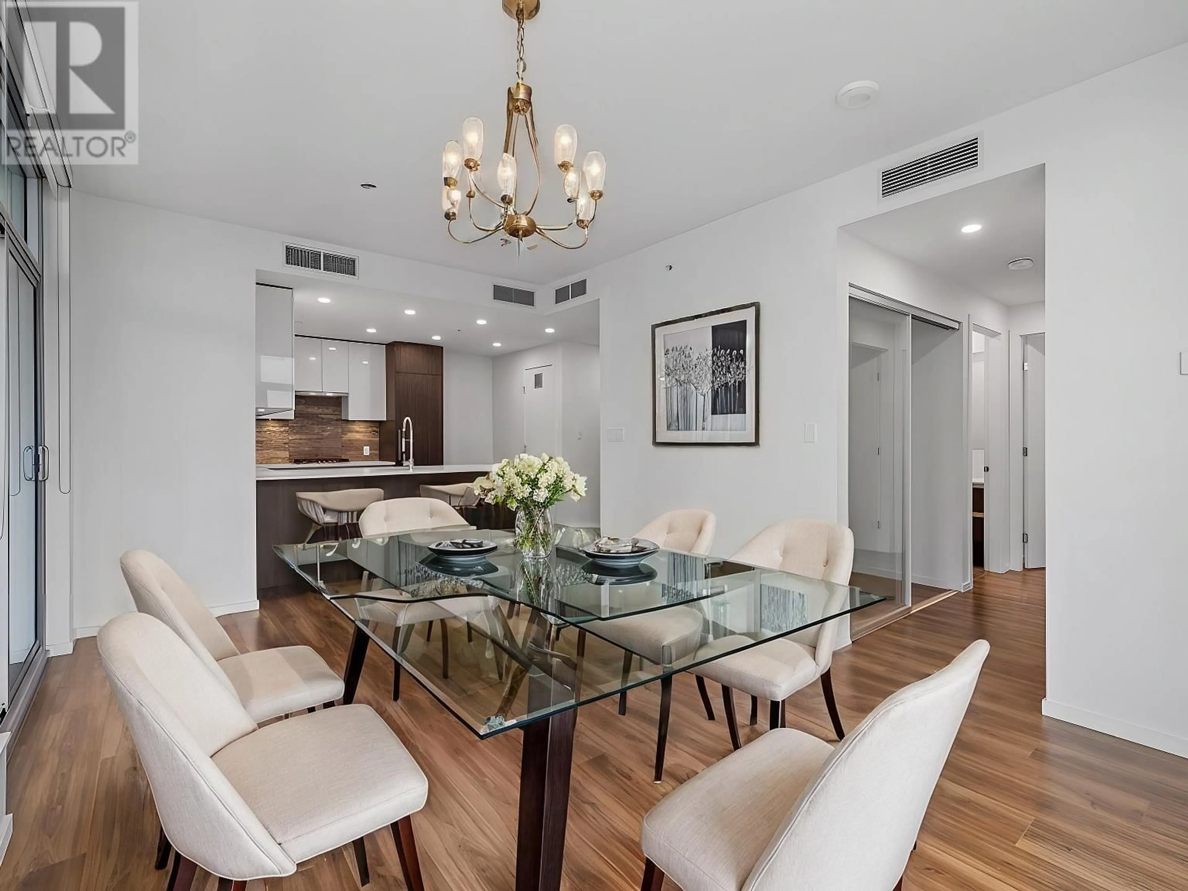 Dining room, wood/laminate floor for 2203 1888 GILMORE AVENUE, Burnaby British Columbia V5C0L2