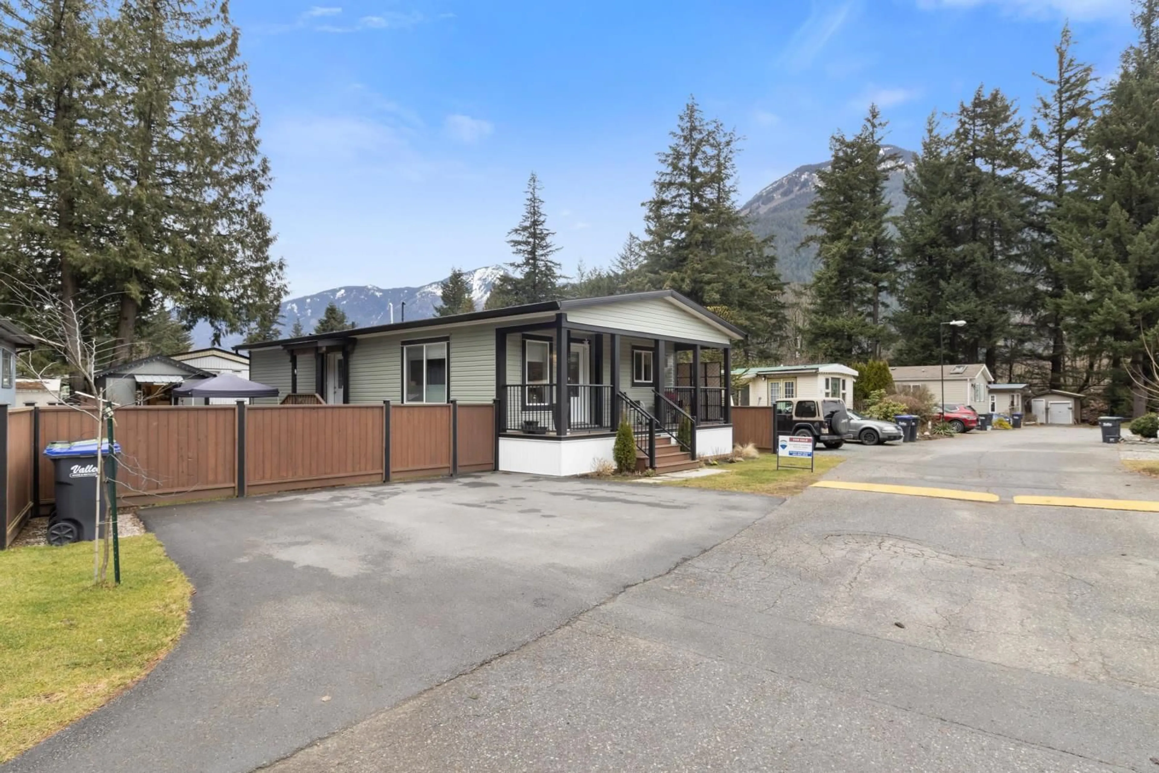 Unknown for 18 - 63071 FLOOD HOPE ROAD, Hope British Columbia V0X1L2
