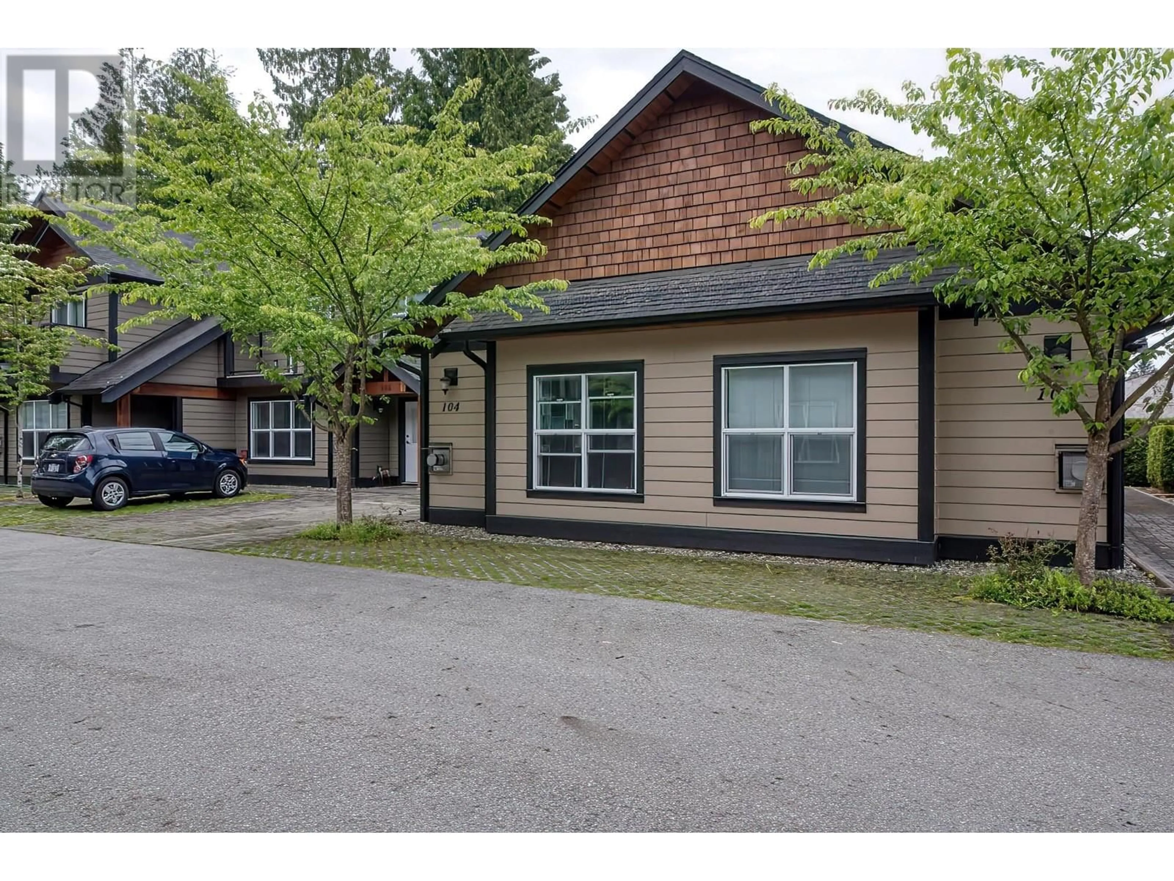 Unknown for 104 - 518 SHAW ROAD, Gibsons British Columbia V0N1V8