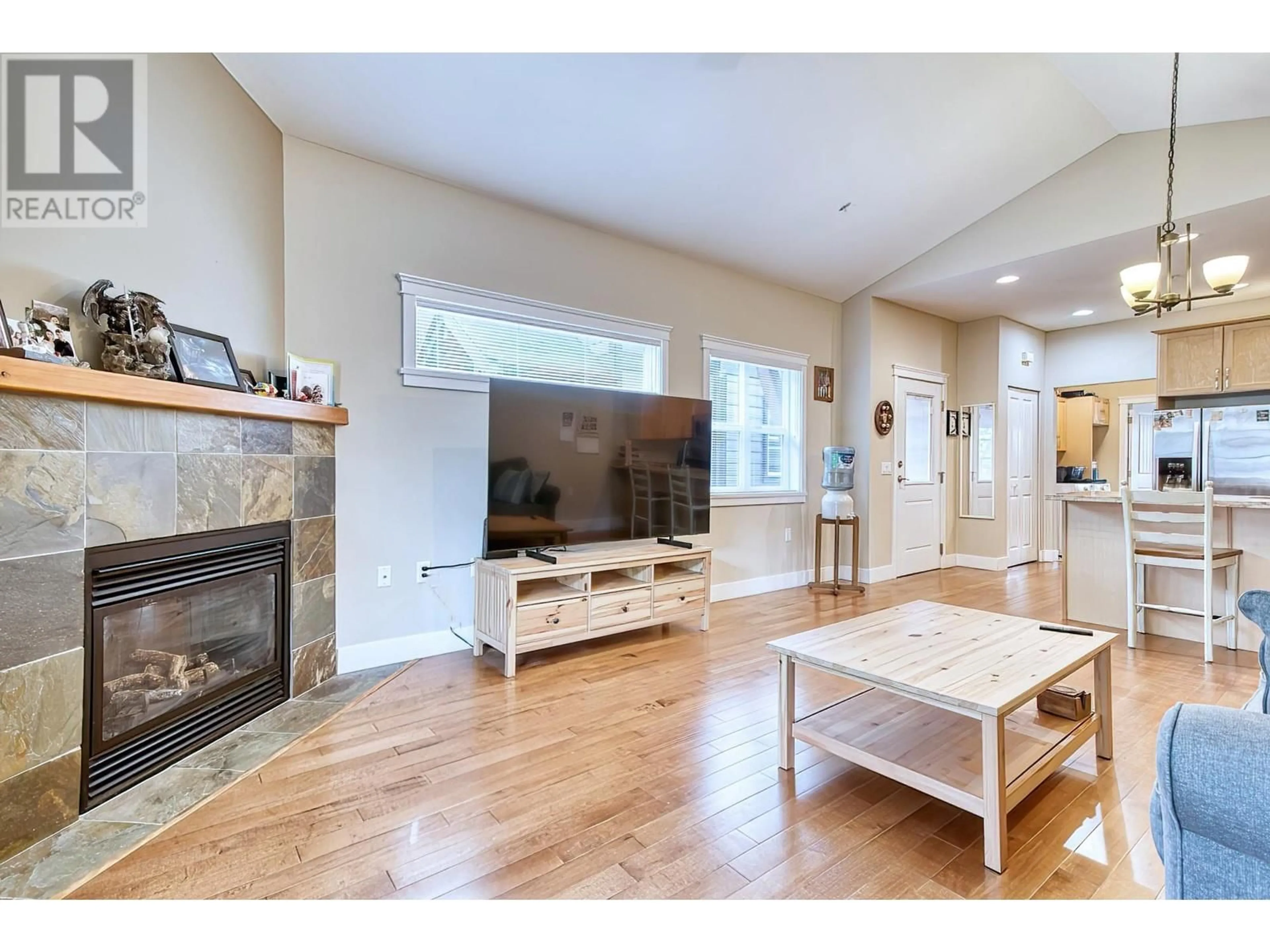 Unknown for 104 - 518 SHAW ROAD, Gibsons British Columbia V0N1V8