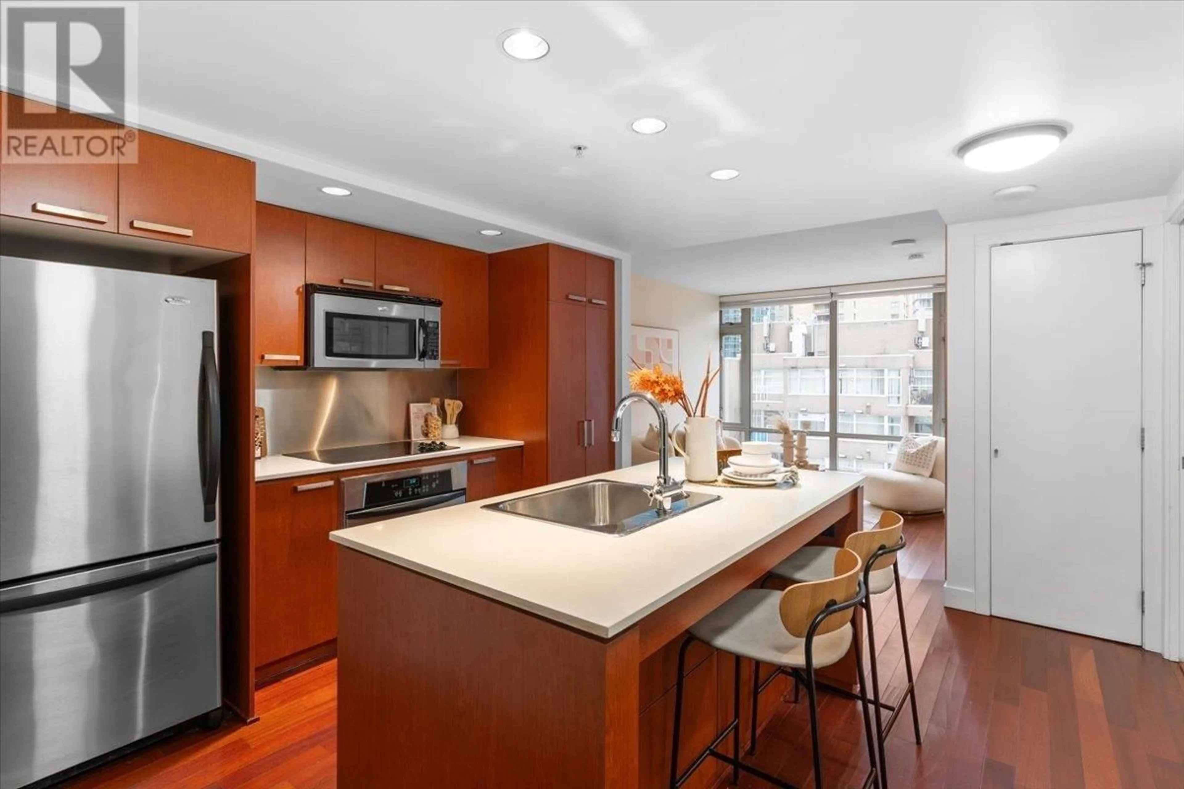 Open concept kitchen, ceramic/tile floor for 1105 1255 SEYMOUR STREET, Vancouver British Columbia V6B0H1