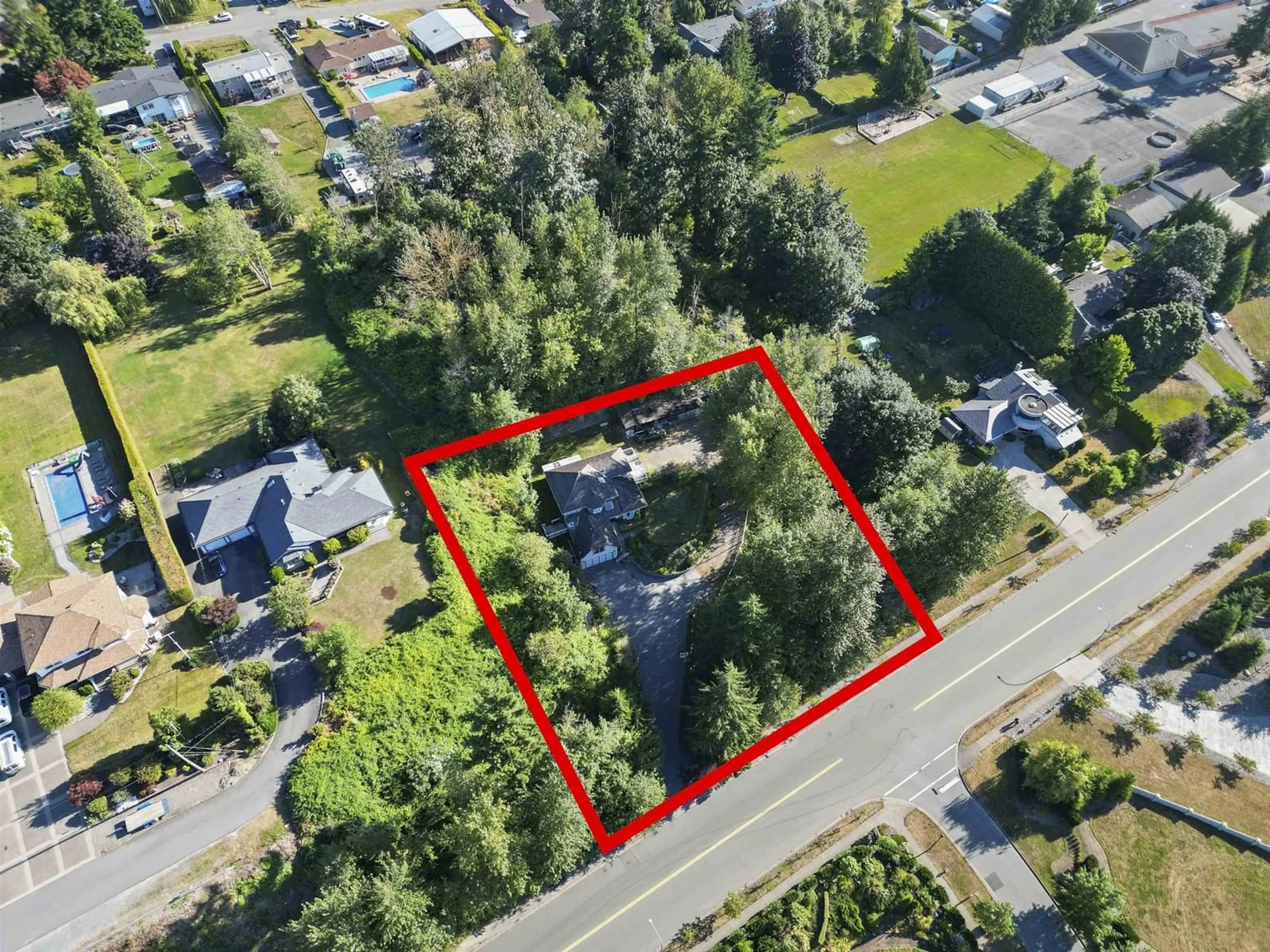 A pic from outside/outdoor area/front of a property/back of a property/a pic from drone, street for 29445 SIMPSON ROAD, Abbotsford British Columbia V4X1H9