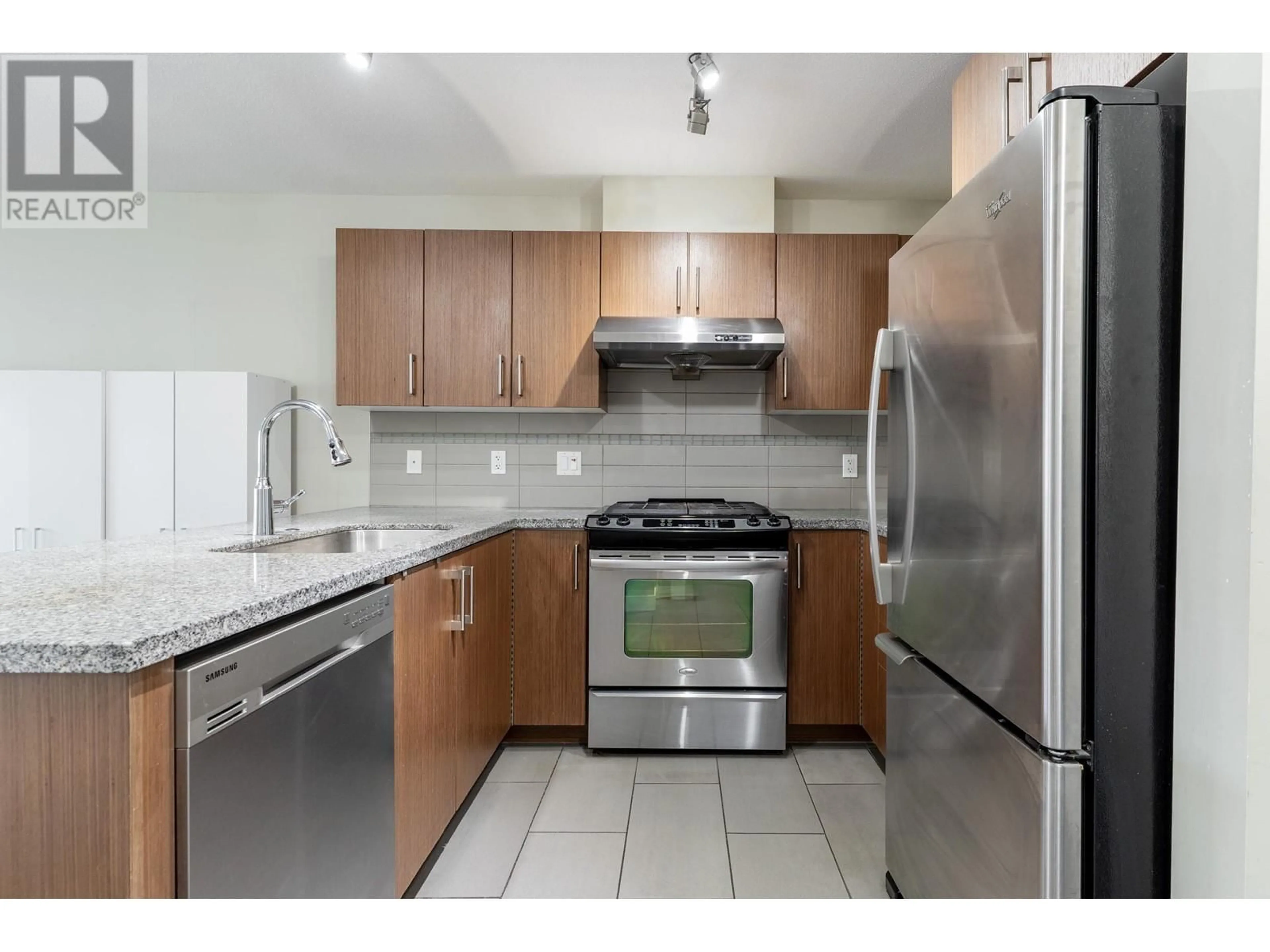 Standard kitchen, unknown for 310 6828 ECKERSLEY ROAD, Richmond British Columbia V6Y0E8