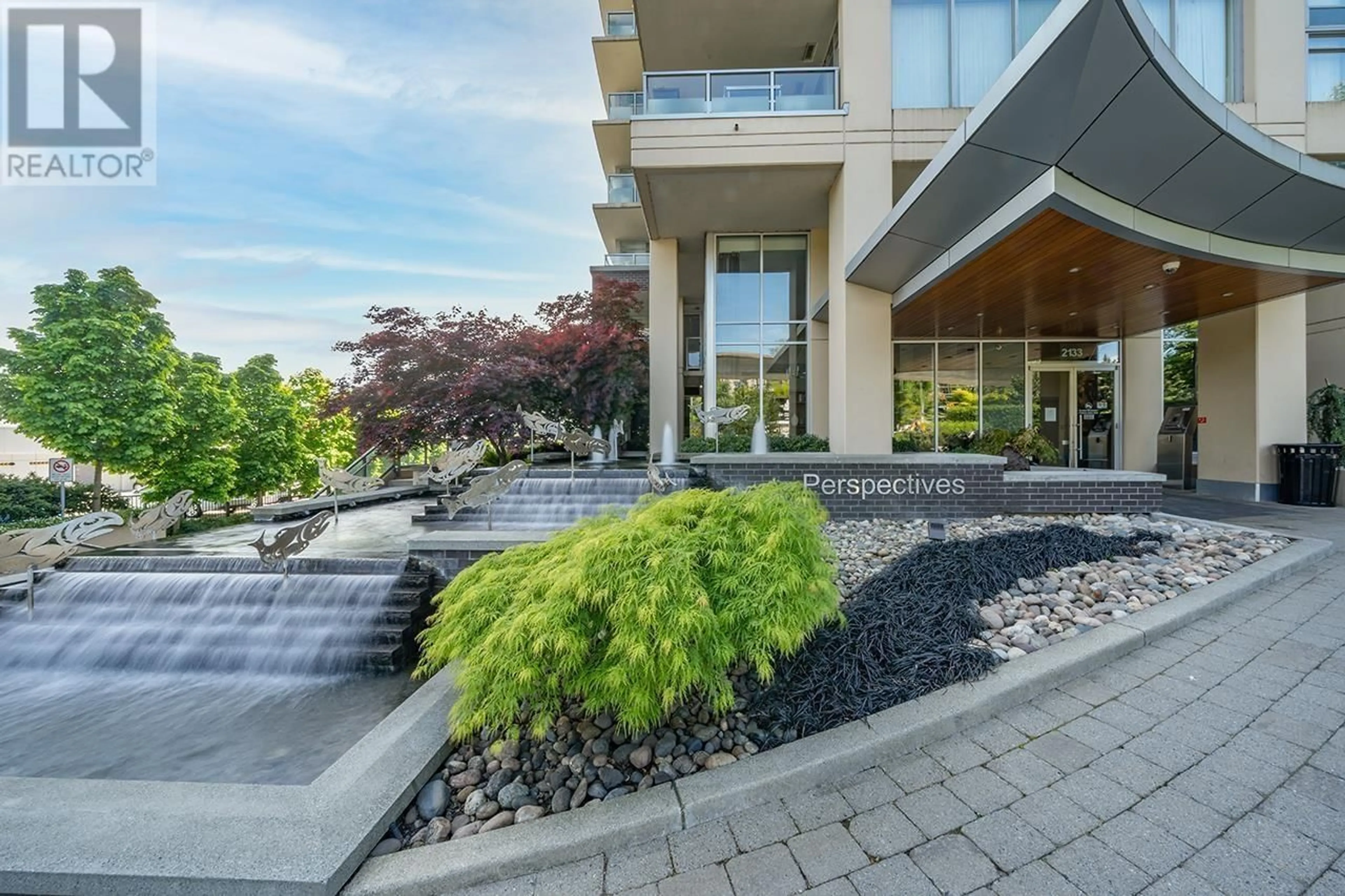 Patio, unknown for 2009 - 2133 DOUGLAS ROAD, Burnaby British Columbia V5C0E9