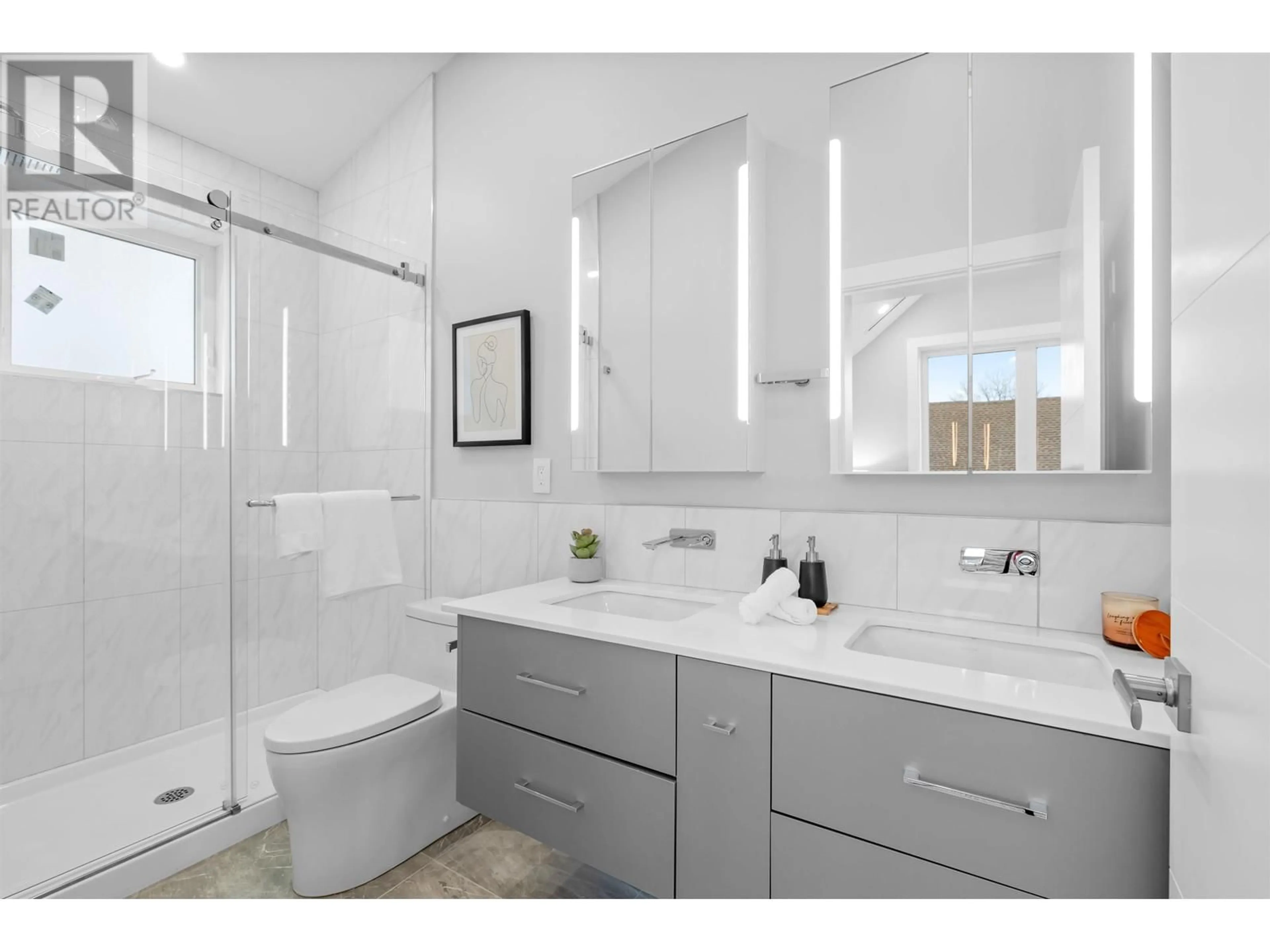 Standard bathroom, ceramic/tile floor for 4041 ST CATHERINES STREET, Vancouver British Columbia V5V4L7