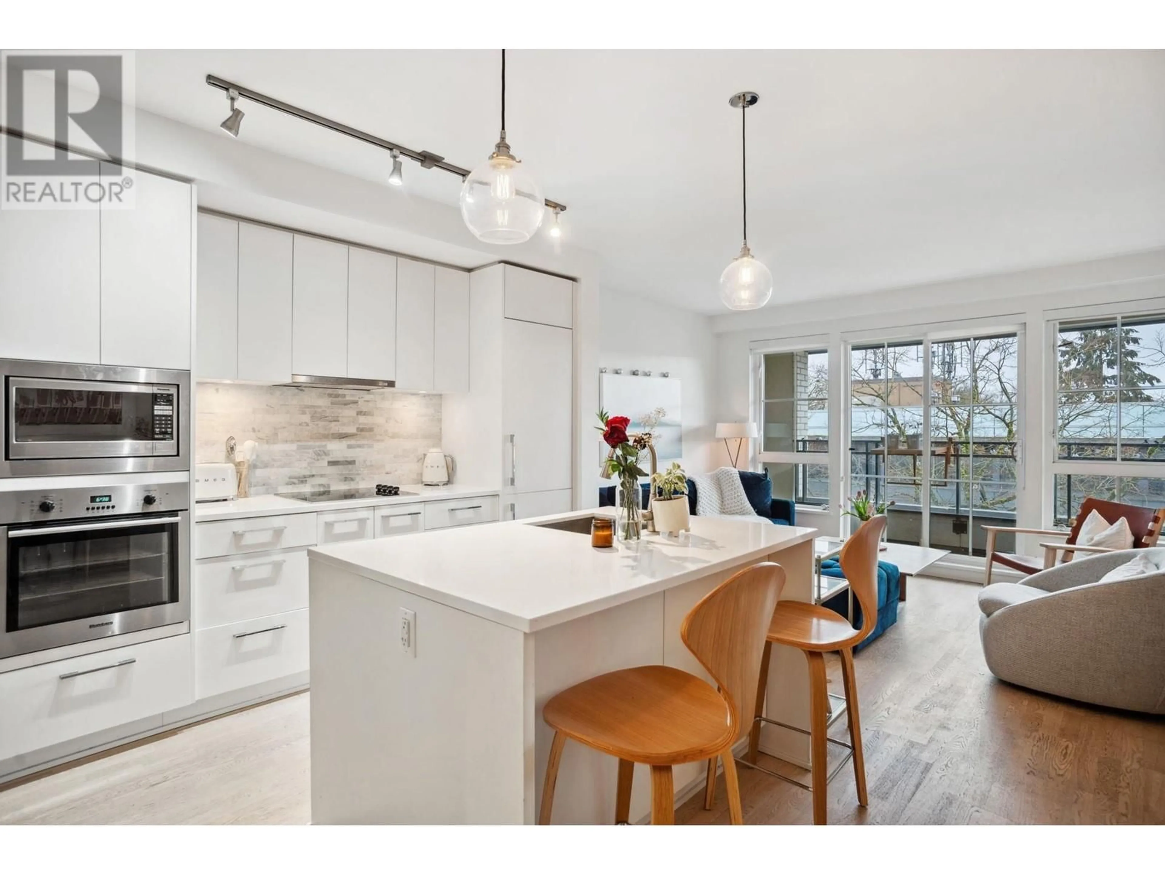 Open concept kitchen, unknown for PH3 2468 BAYSWATER STREET, Vancouver British Columbia V6K4B3