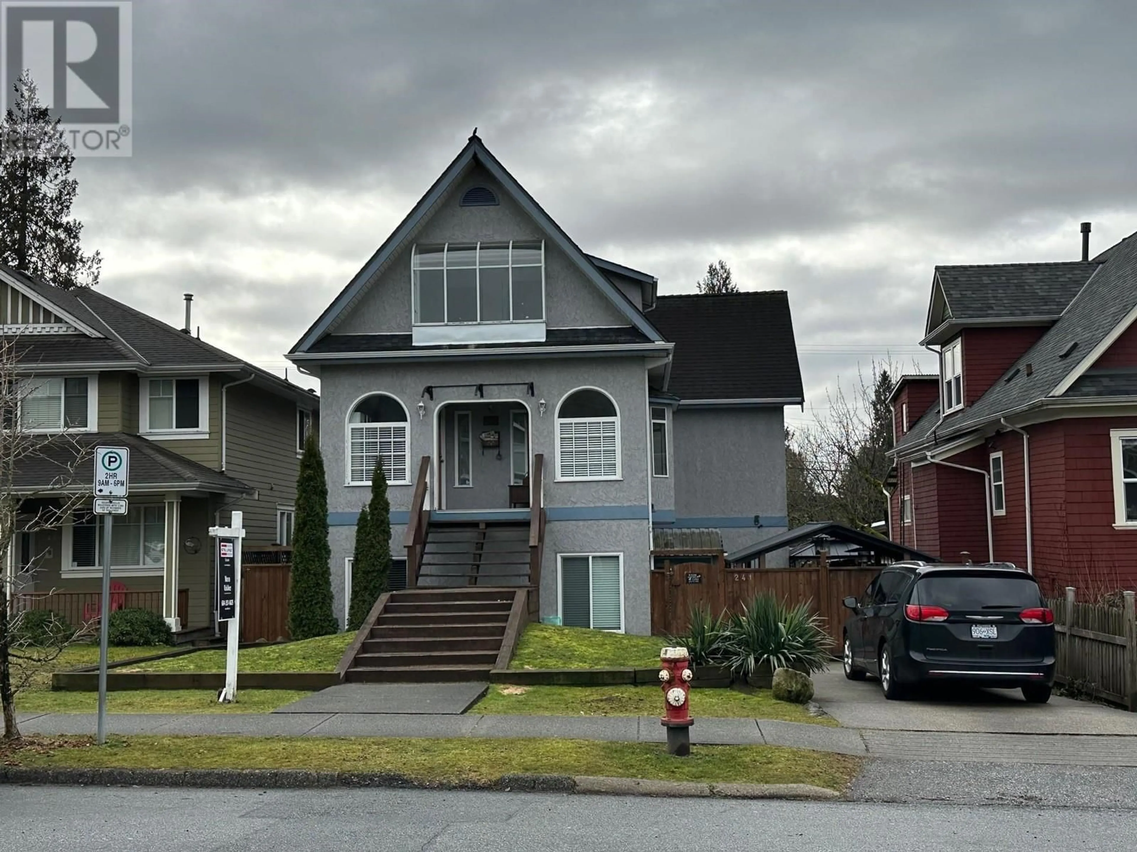 Home with vinyl exterior material, street for 241-243 E 19TH STREET, North Vancouver British Columbia V7L2Z1